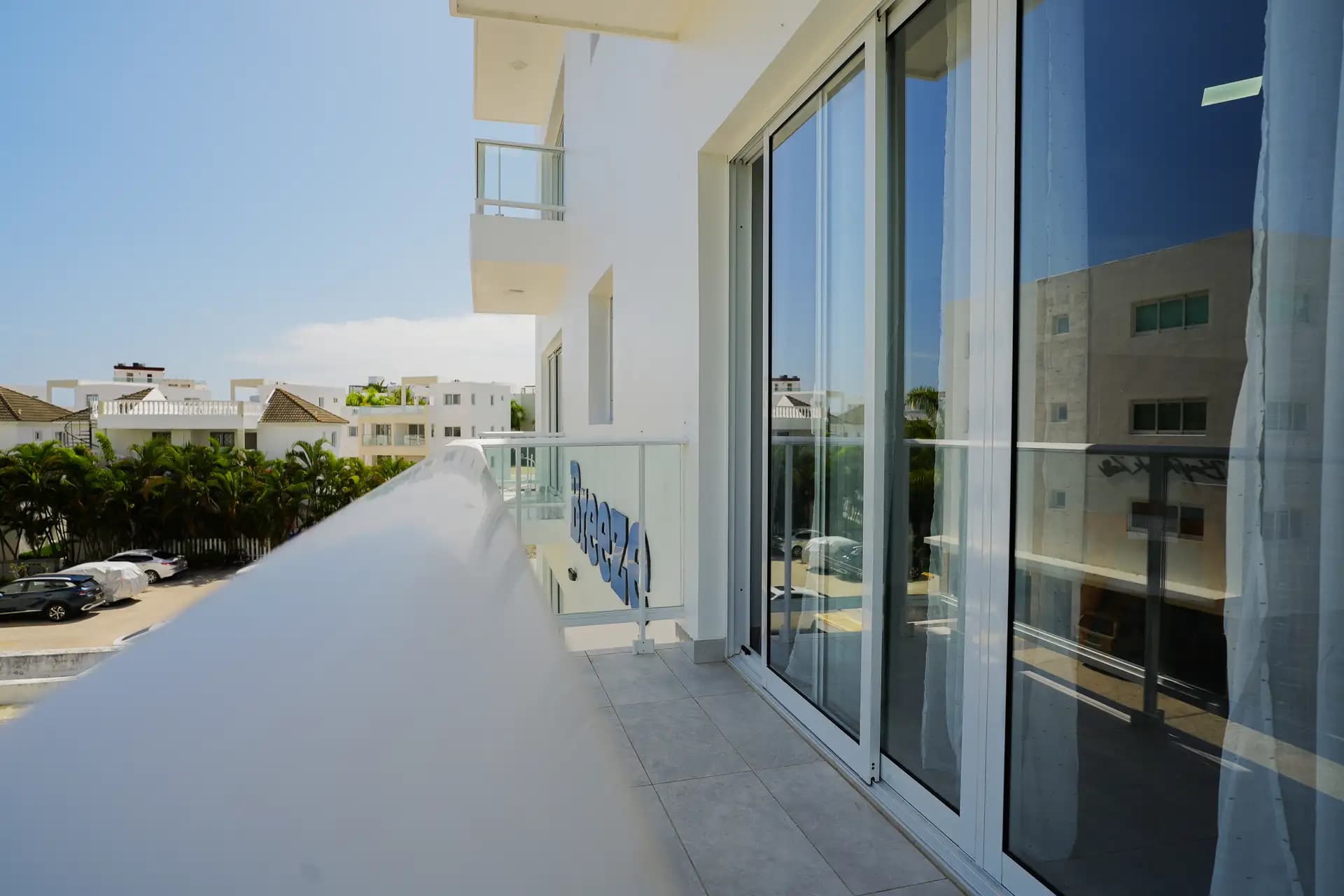Moderne Eigentumswohnung mit 1 Schlafzimmer und Meerblick (3. Stock) – Breeze Building, Sosúa, Foto 12