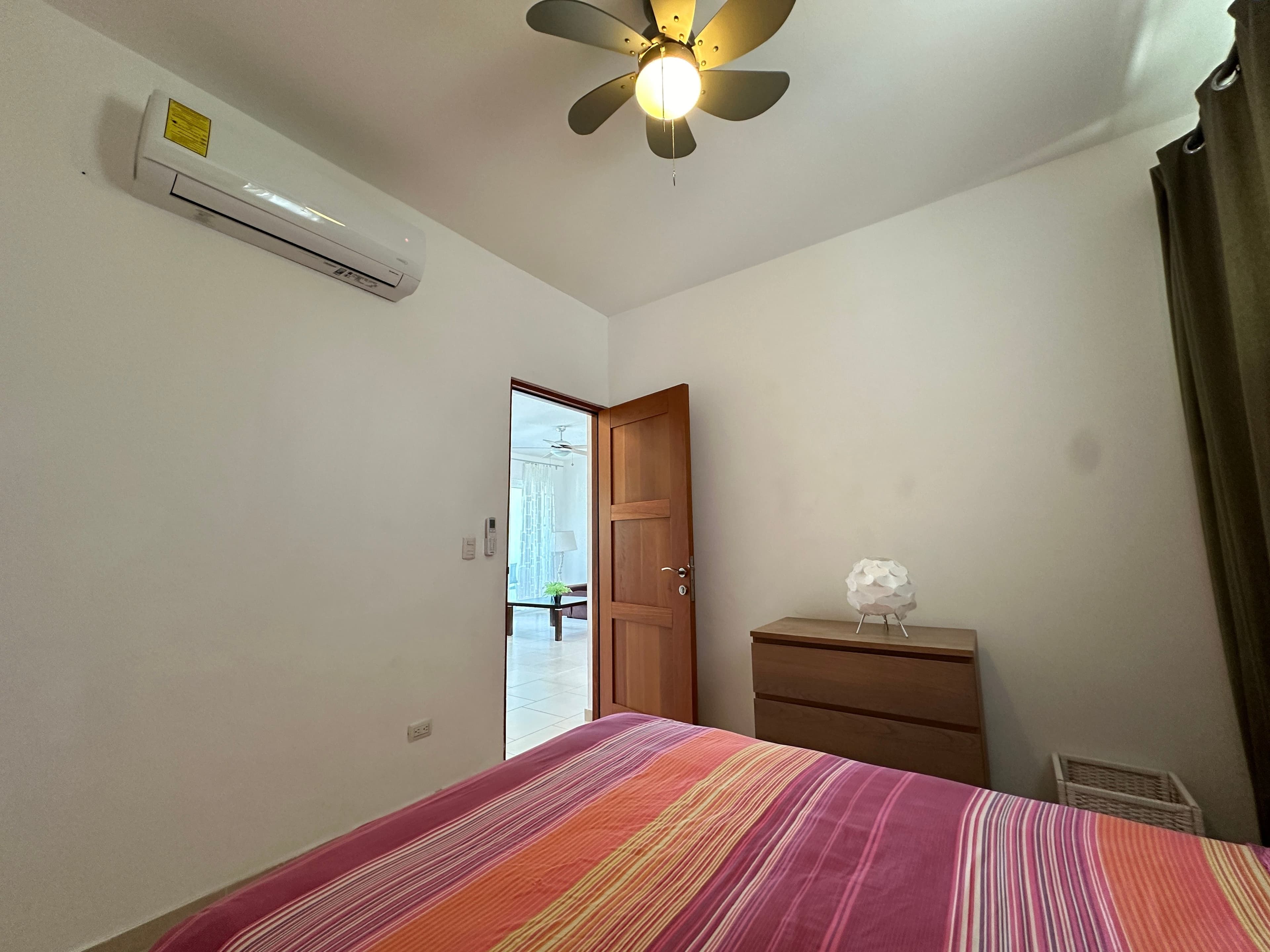 2-Bedroom Furnished Condo in Beachfront Infiniti Blu, Sosúa — Bedroom
