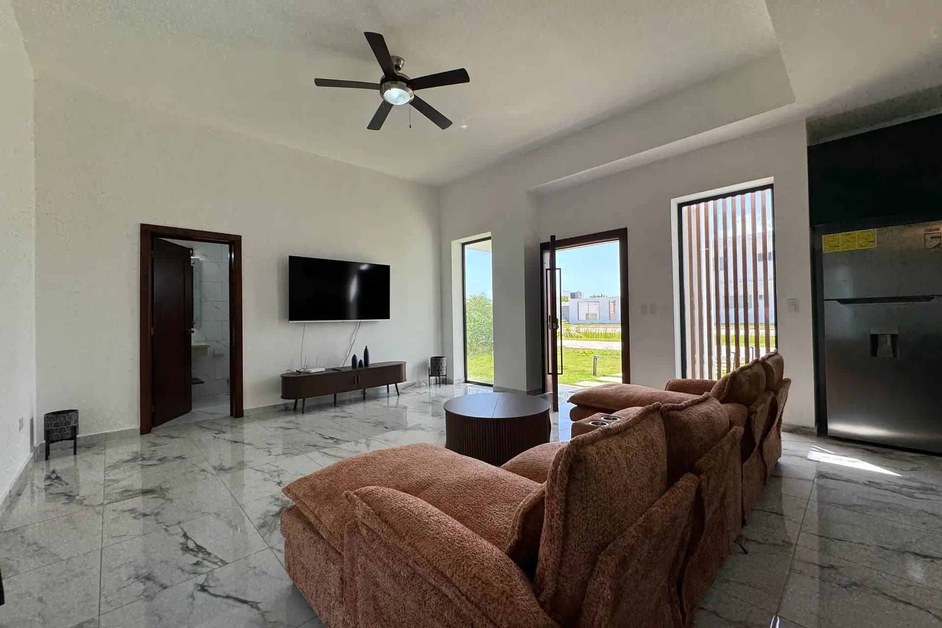 Villa moderna de lujo de 3 habitaciones con piscina privada en venta en Sosúa Ocean Village, foto 3