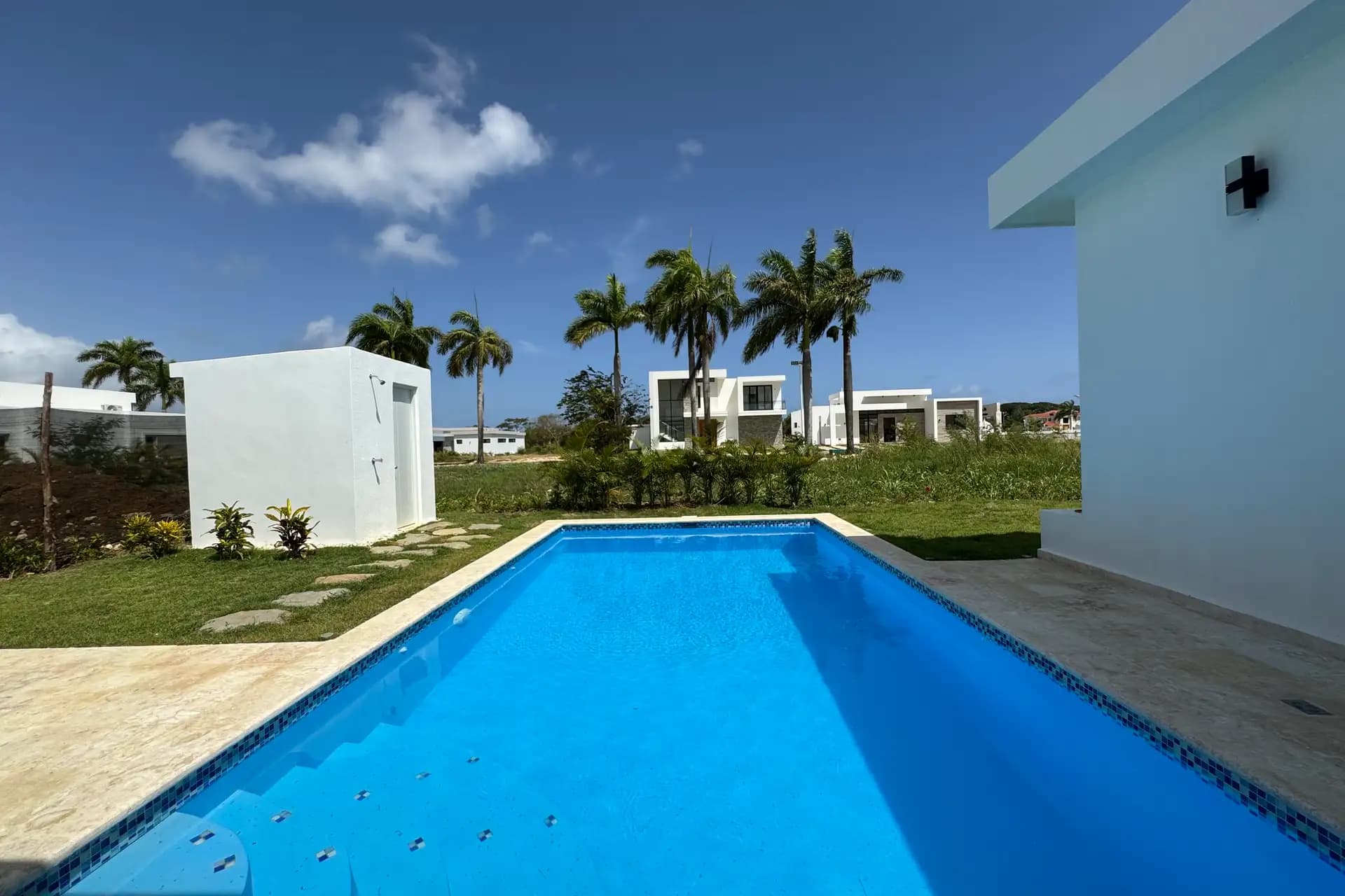 Villa moderna de lujo de 3 habitaciones con piscina privada en venta en Sosúa Ocean Village, foto 14