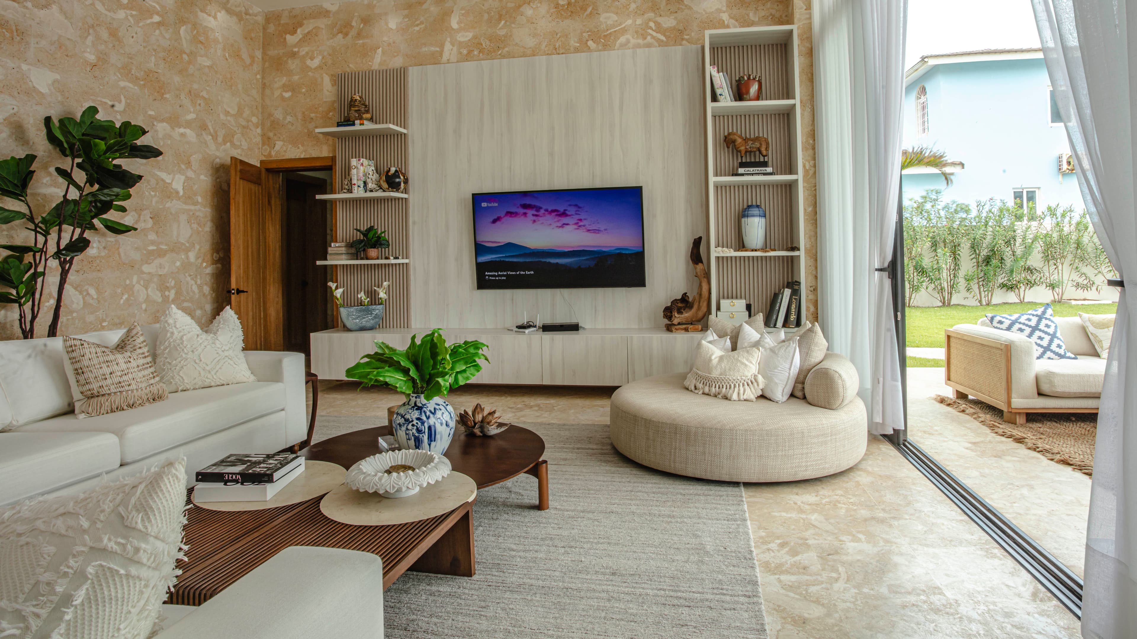 3-Bedroom Beachfront Coralina Stone Villa in Gaspard Hernandez, photo 7