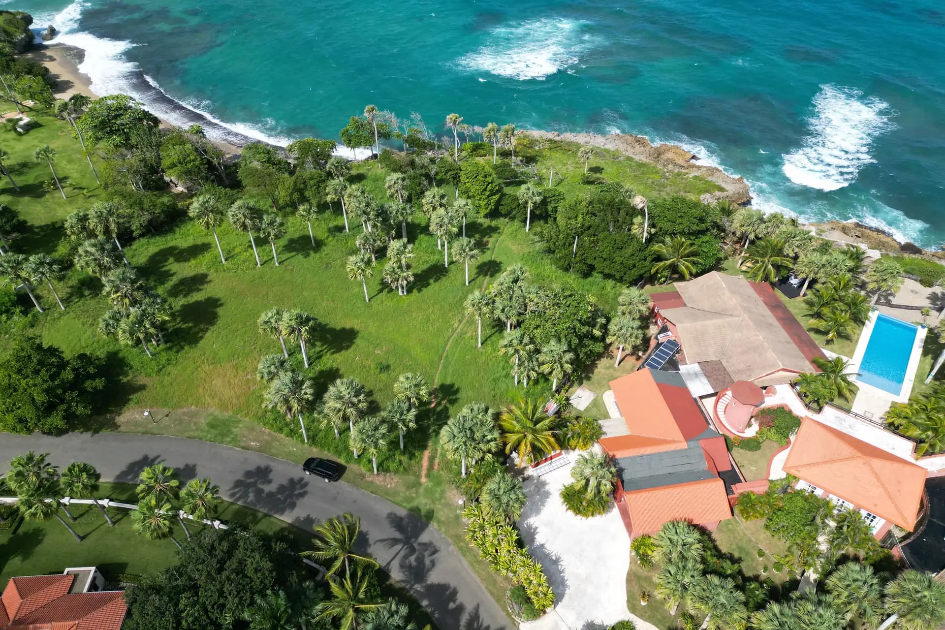 Erstklassiges Baugrundstück direkt am Meer in Sea Horse Ranch – 8,456 m² mit 180°-Blick auf den Atlantik, Foto 2