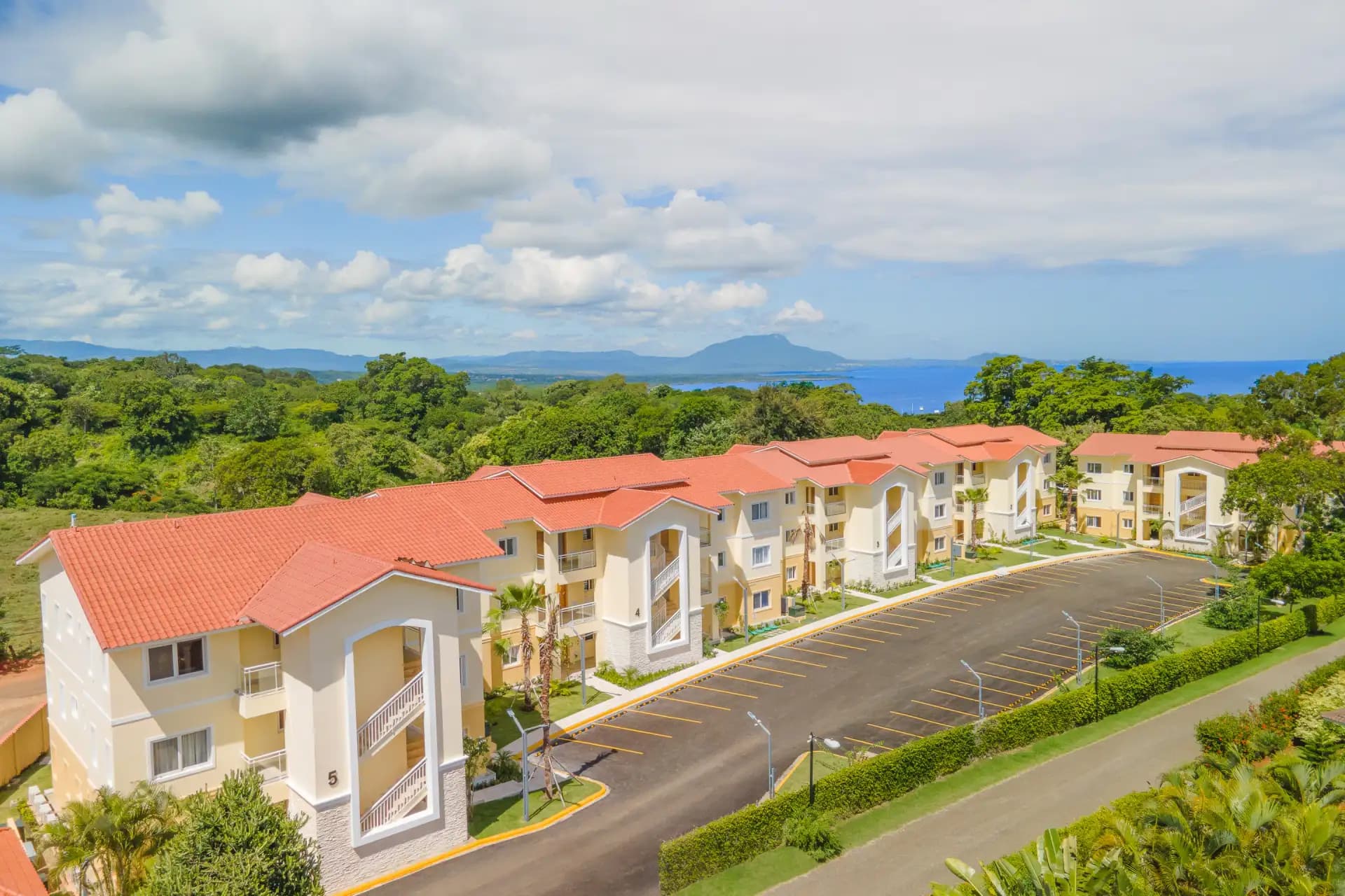 شقة سكنية جديدة كليًا من غرفتي نوم في Hispaniola Hill Side، الصورة 2