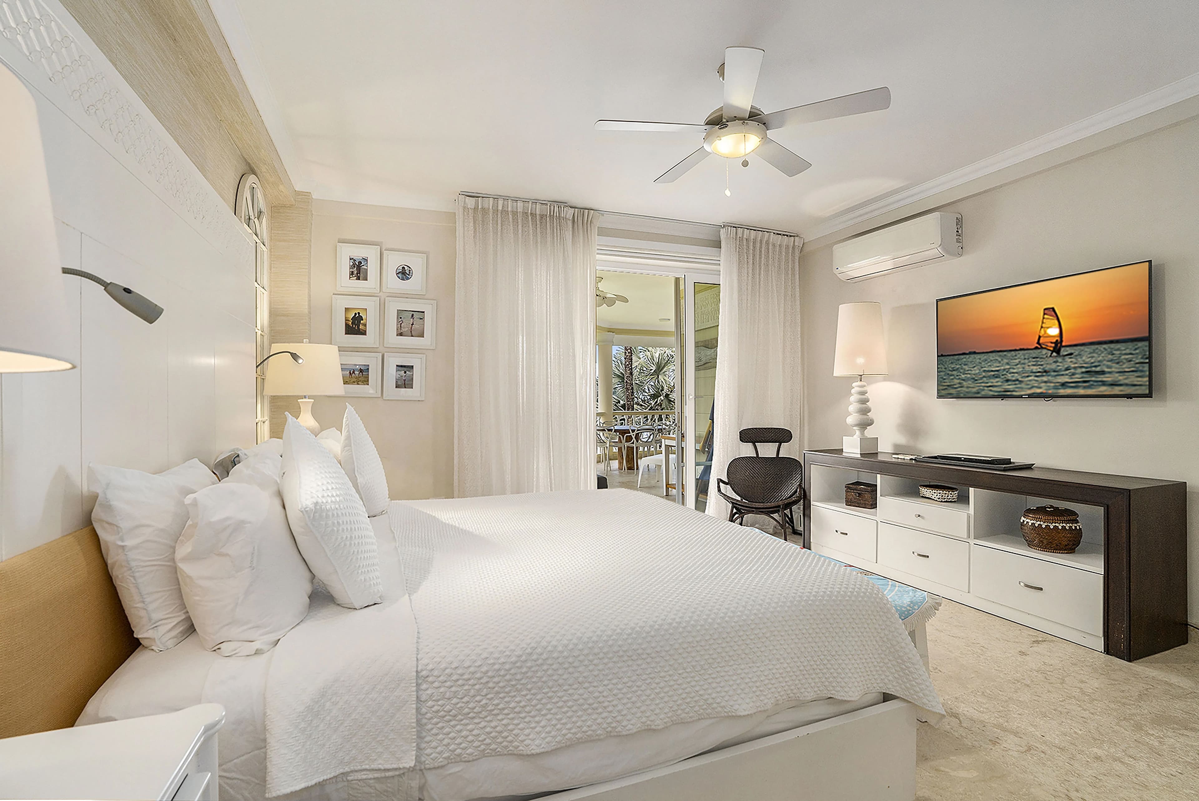 3-Bedroom Ocean View Apartment with Beach Access in Sosúa — Bedroom