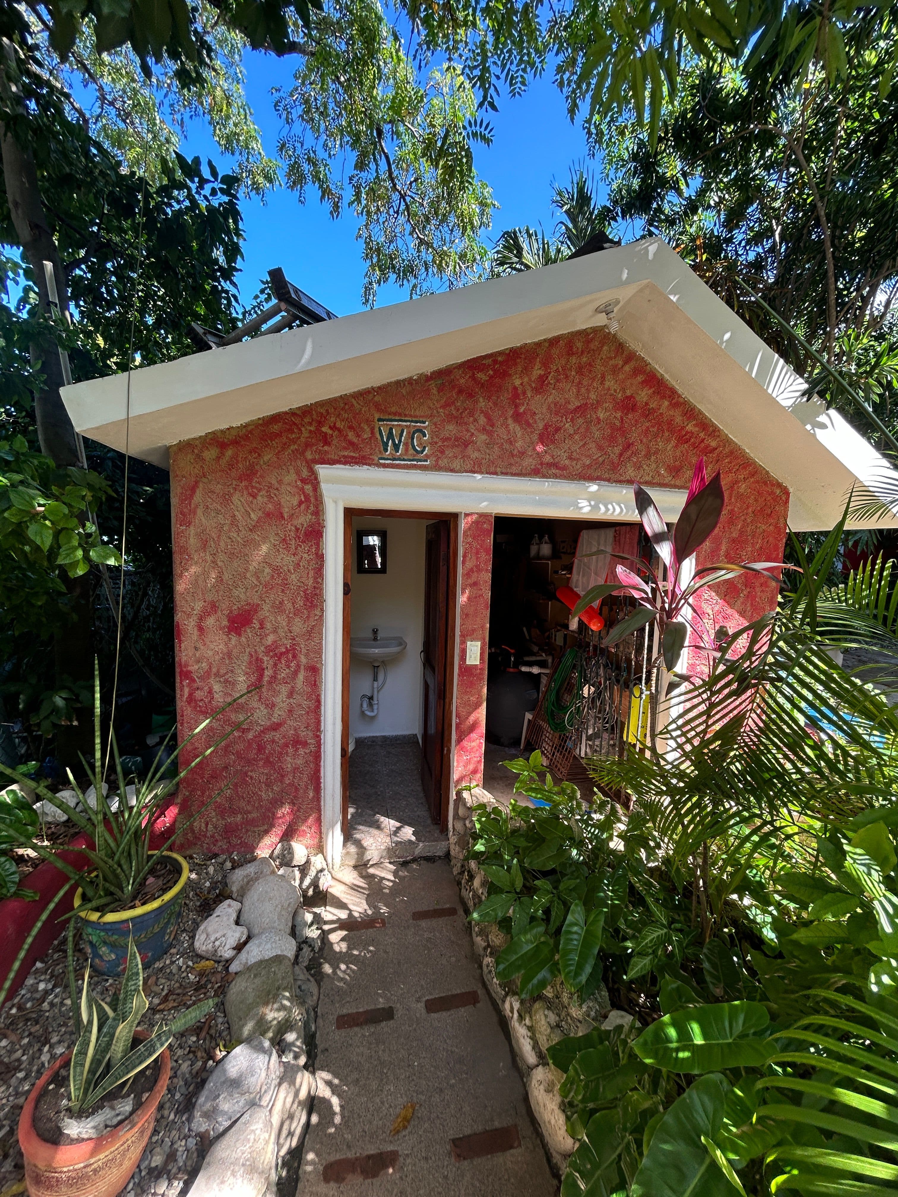 21-Room Mexican-Style Hotel with Courtyard Pool in Sosúa — Guest toilet
