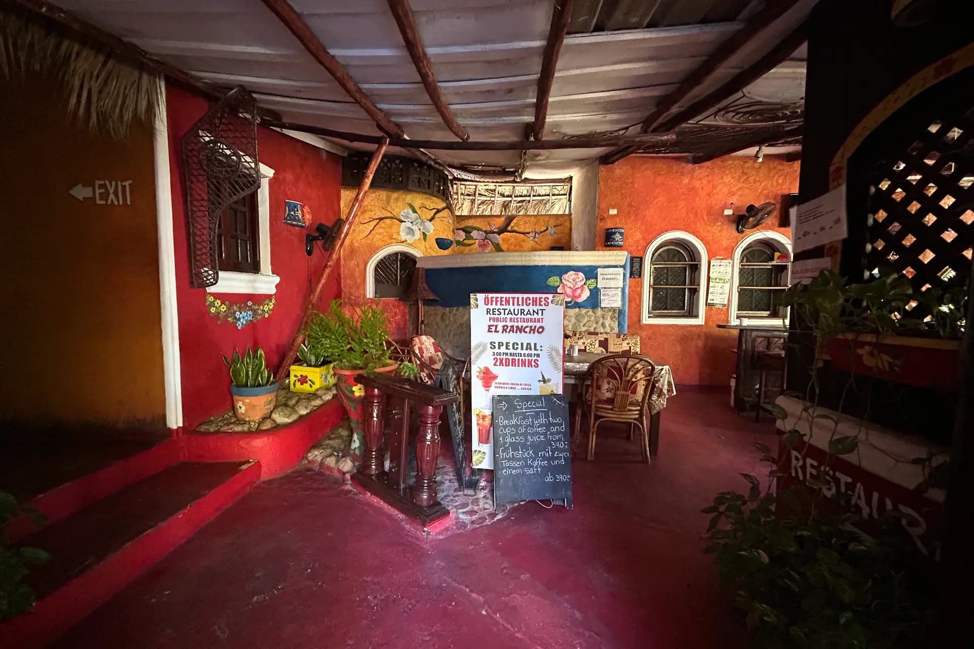 Business Opportunity - Mexican Style Hotel steps away from the Beach، الصورة 11