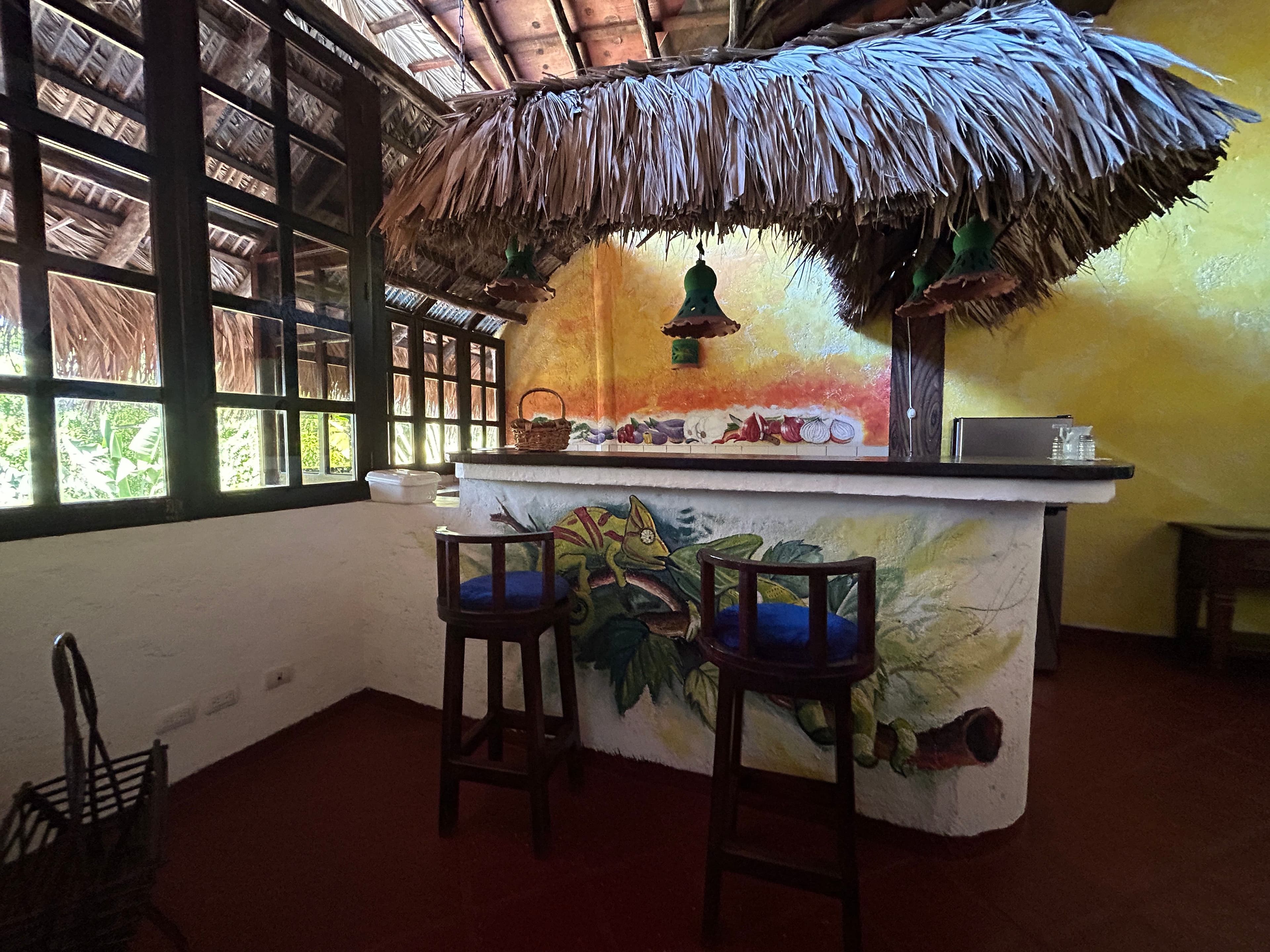 21-Room Mexican-Style Hotel with Courtyard Pool in Sosúa — Restaurant & bar