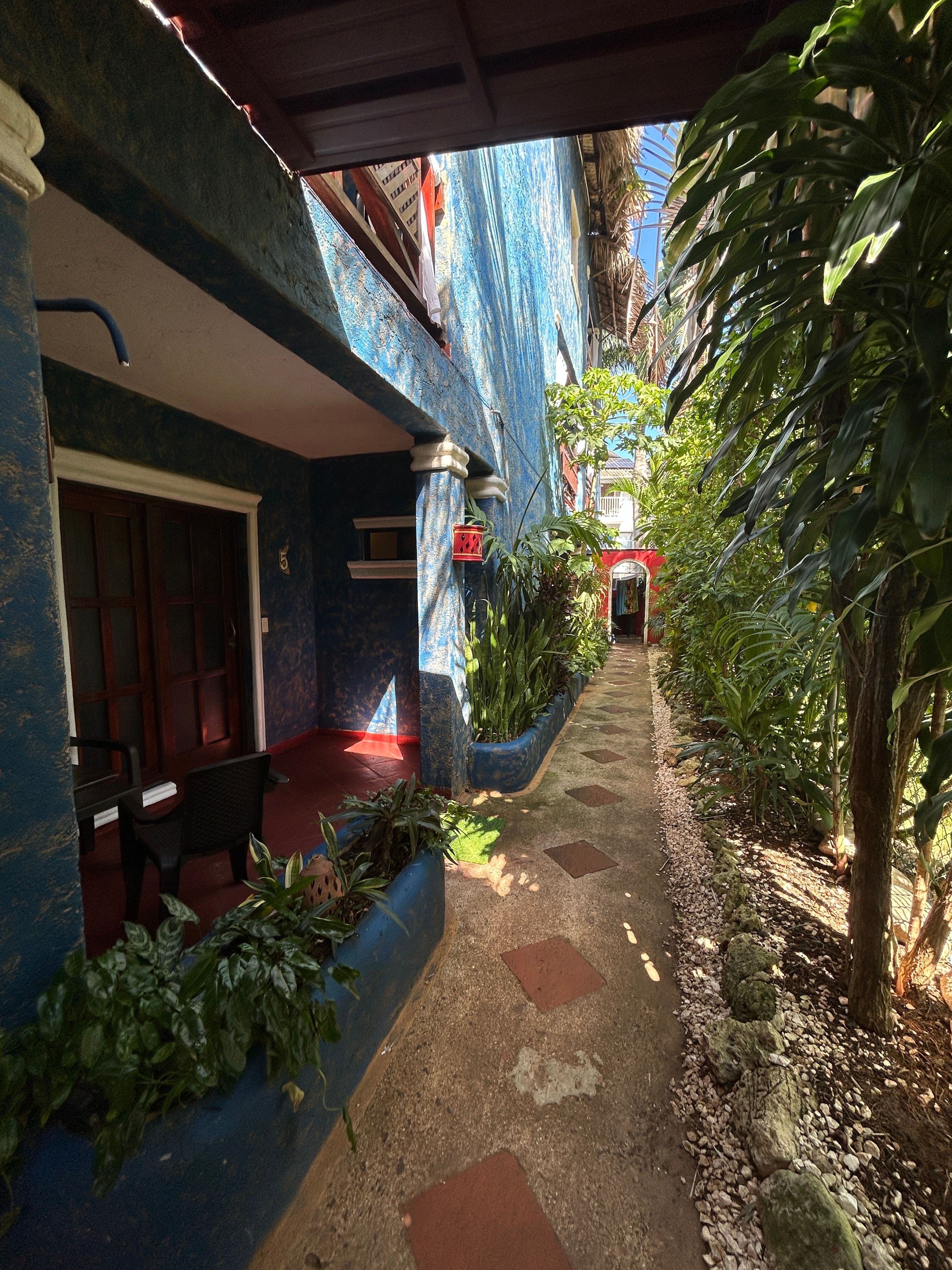 21-Room Mexican-Style Hotel with Courtyard Pool in Sosúa — Garden