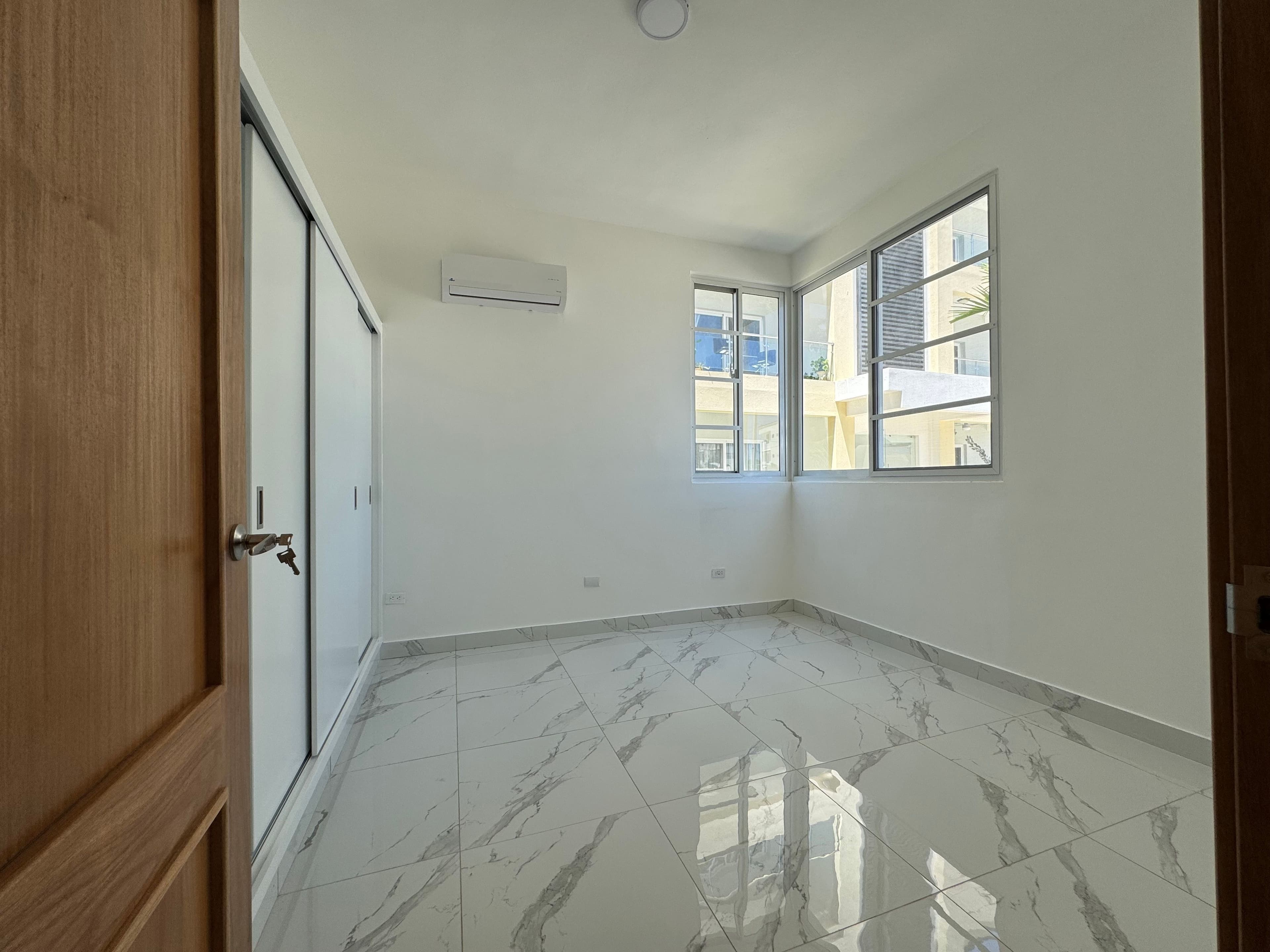 2-Bedroom Apartment with Private Balcony in Sosúa, photo 6