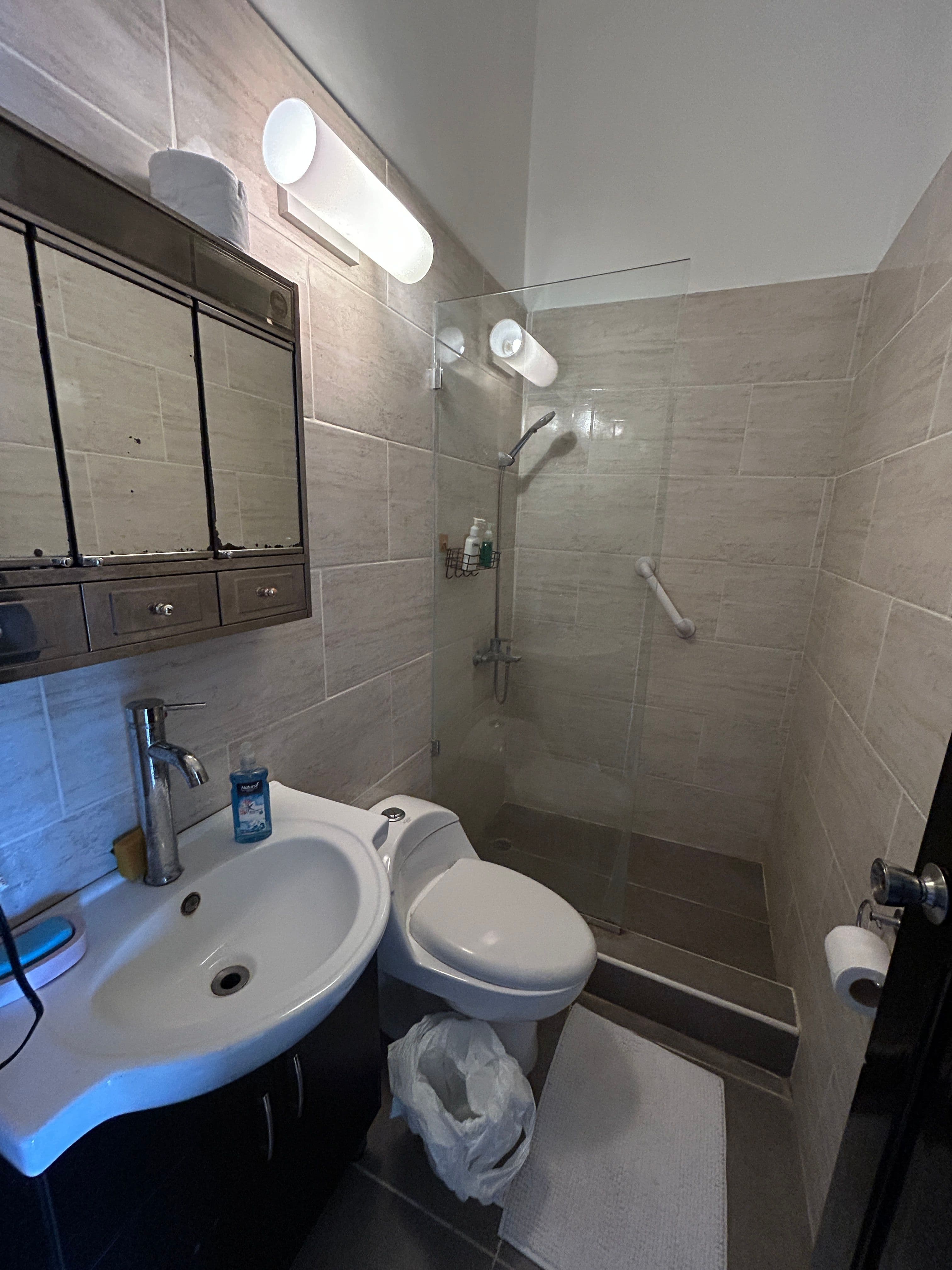 Furnished Double Studio with Owner Financing in Central Sosúa — Bathroom