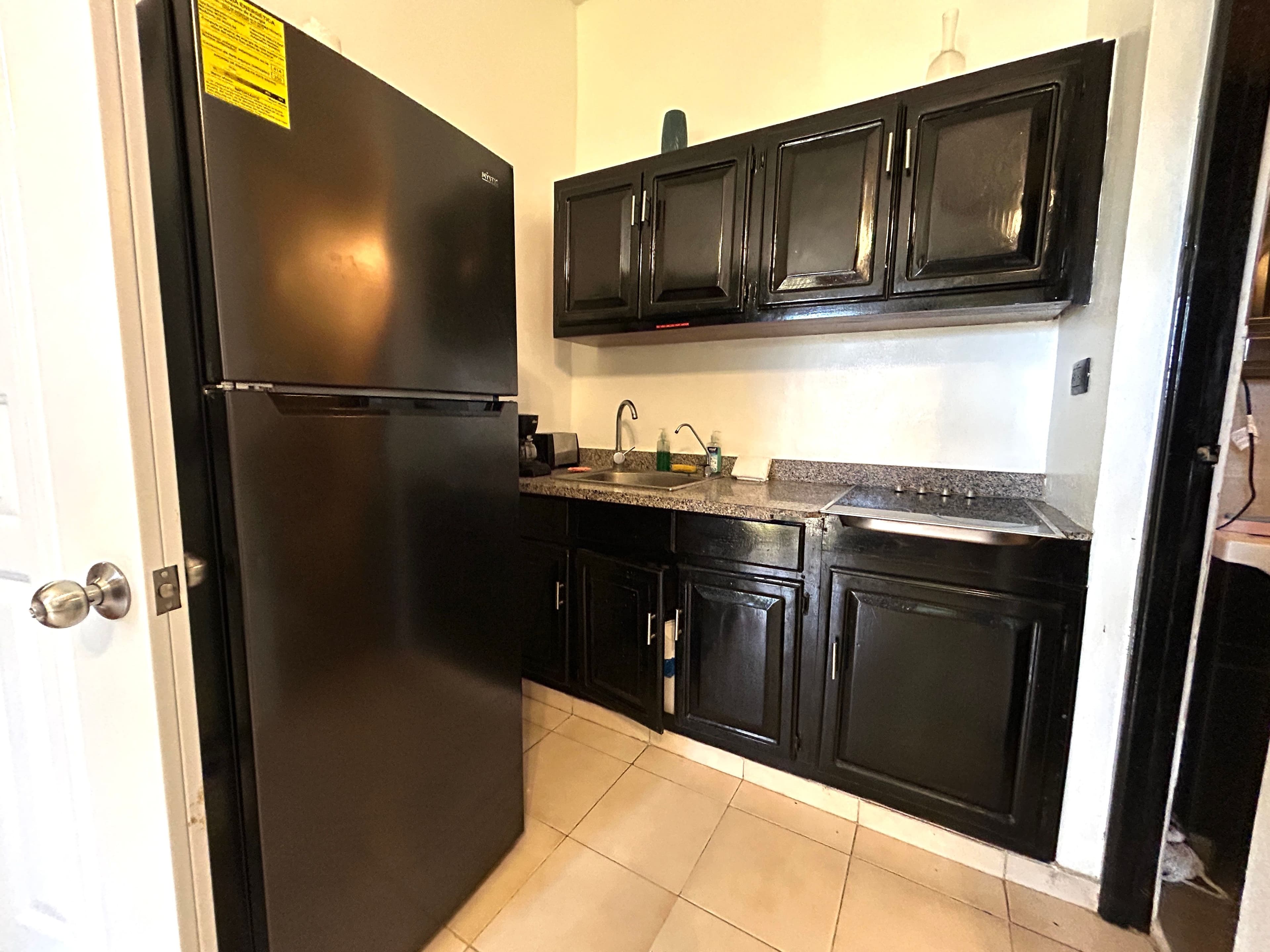 Furnished Double Studio with Owner Financing in Central Sosúa — Kitchen