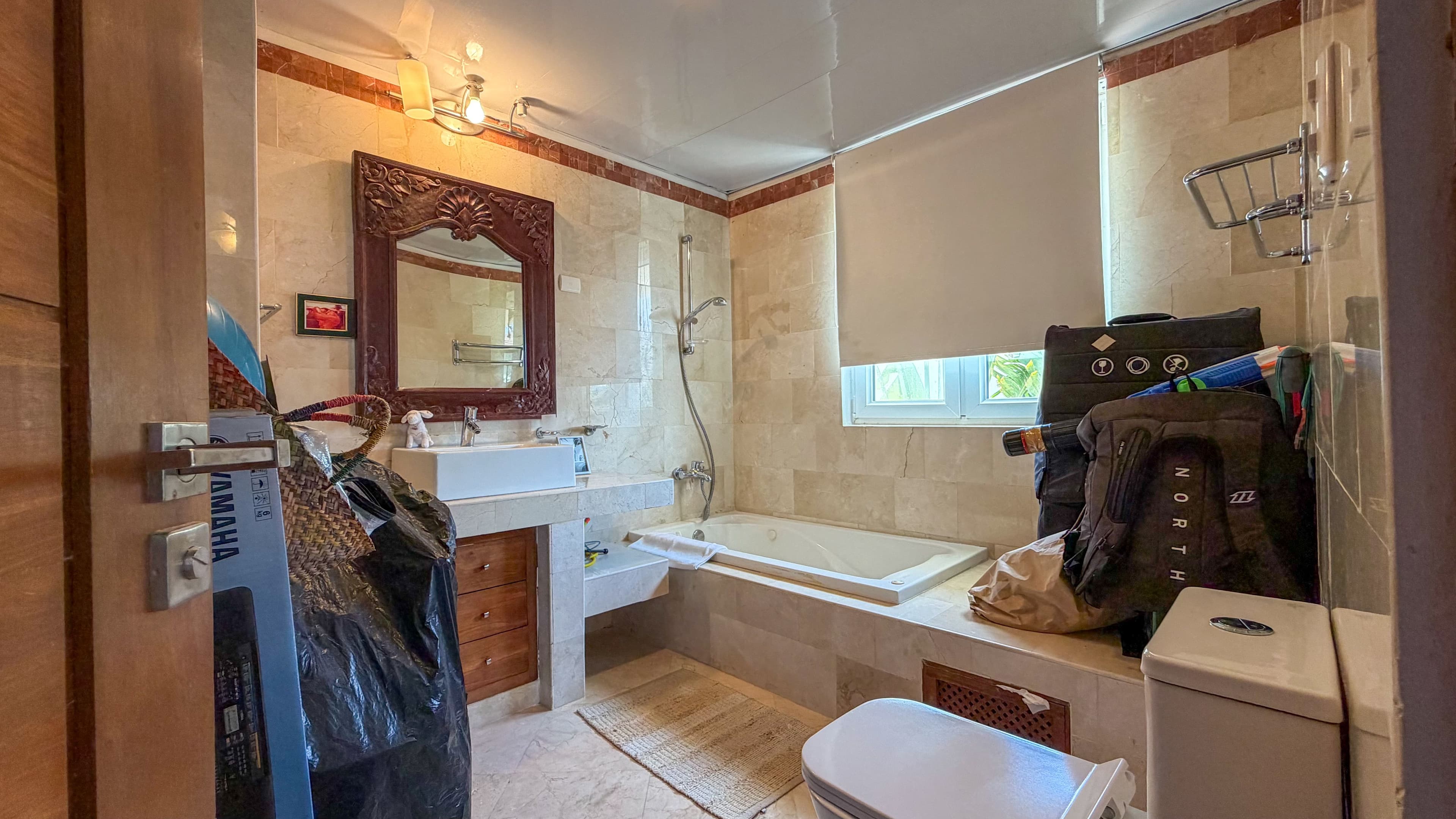 4-Bedroom Beachfront Penthouse with Ocean Terraces in Cabarete — Bathroom