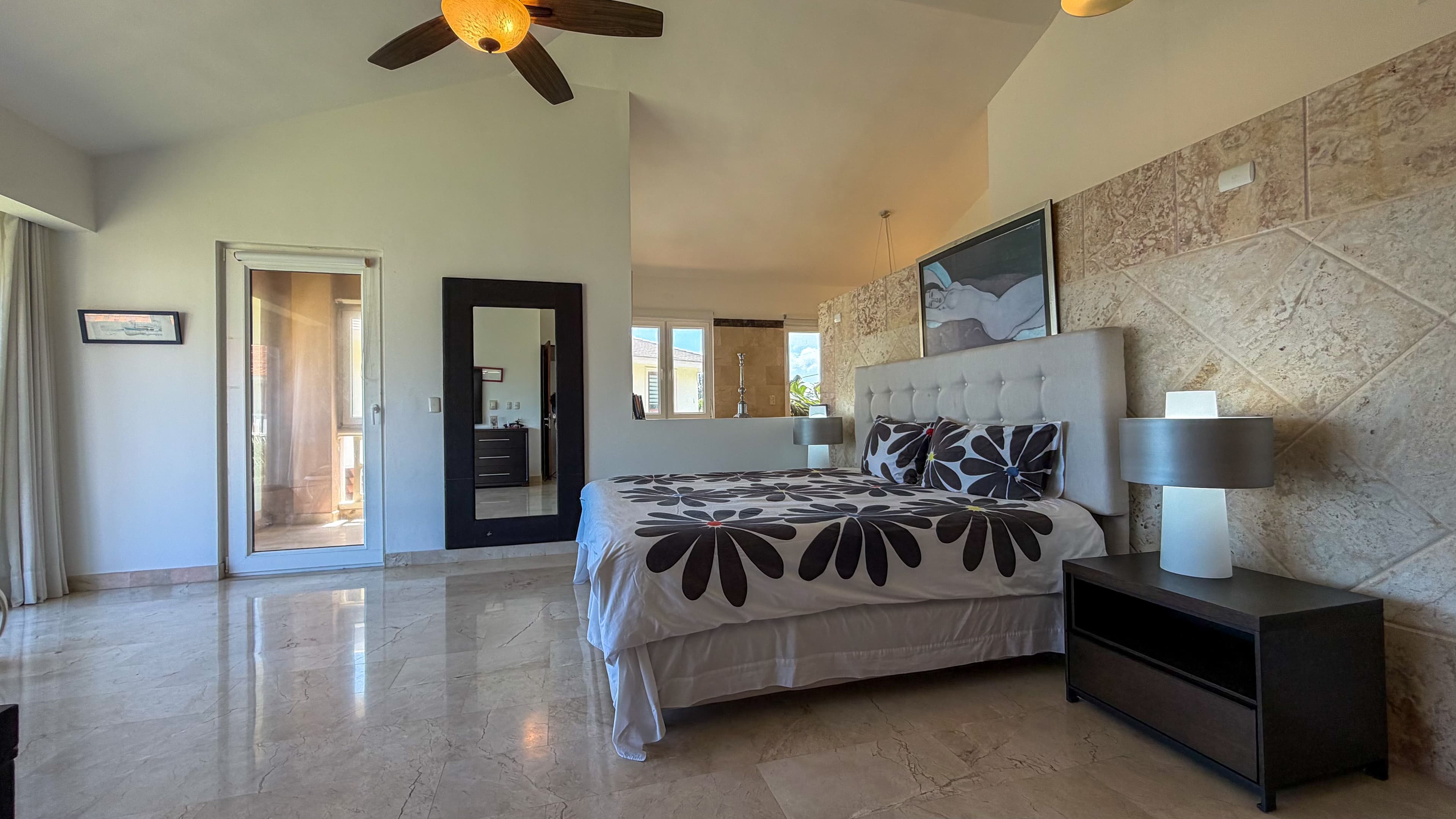 4-Bedroom Beachfront Penthouse with Ocean Terraces in Cabarete — Bedroom