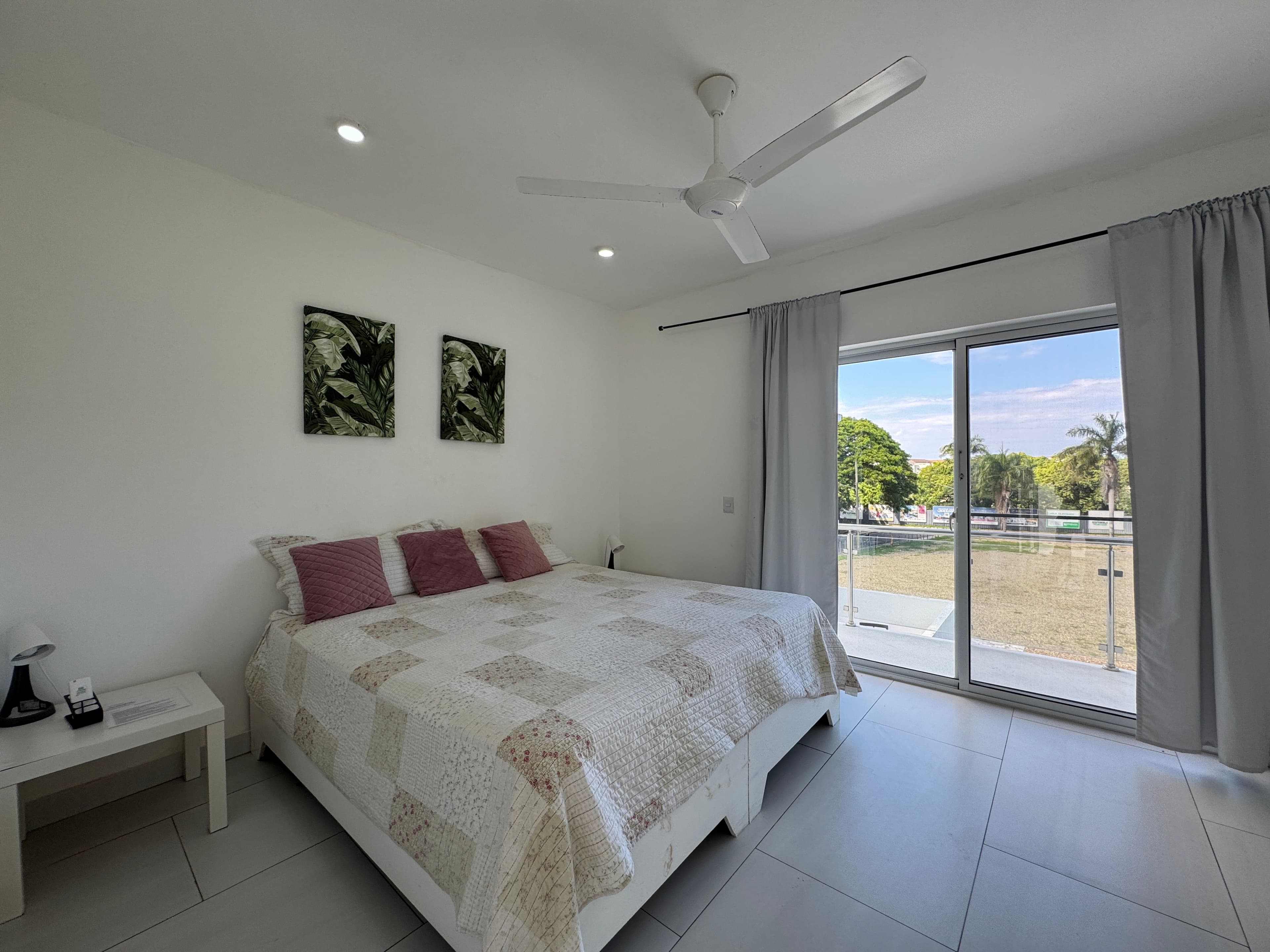 3-Bedroom Townhome with Private Pool in Central Sosúa — Bedroom