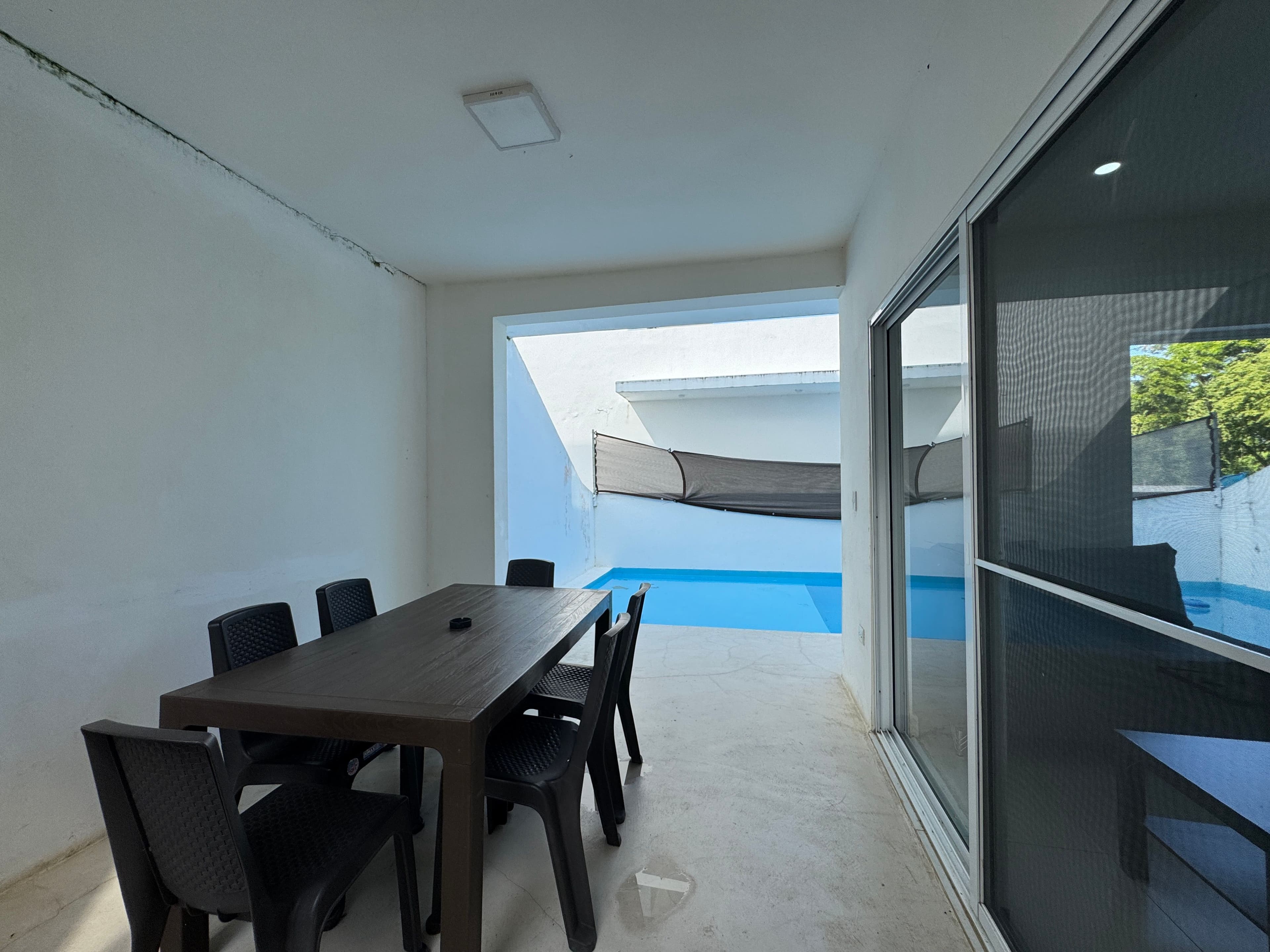 3-Bedroom Townhome with Private Pool in Central Sosúa — Terrace
