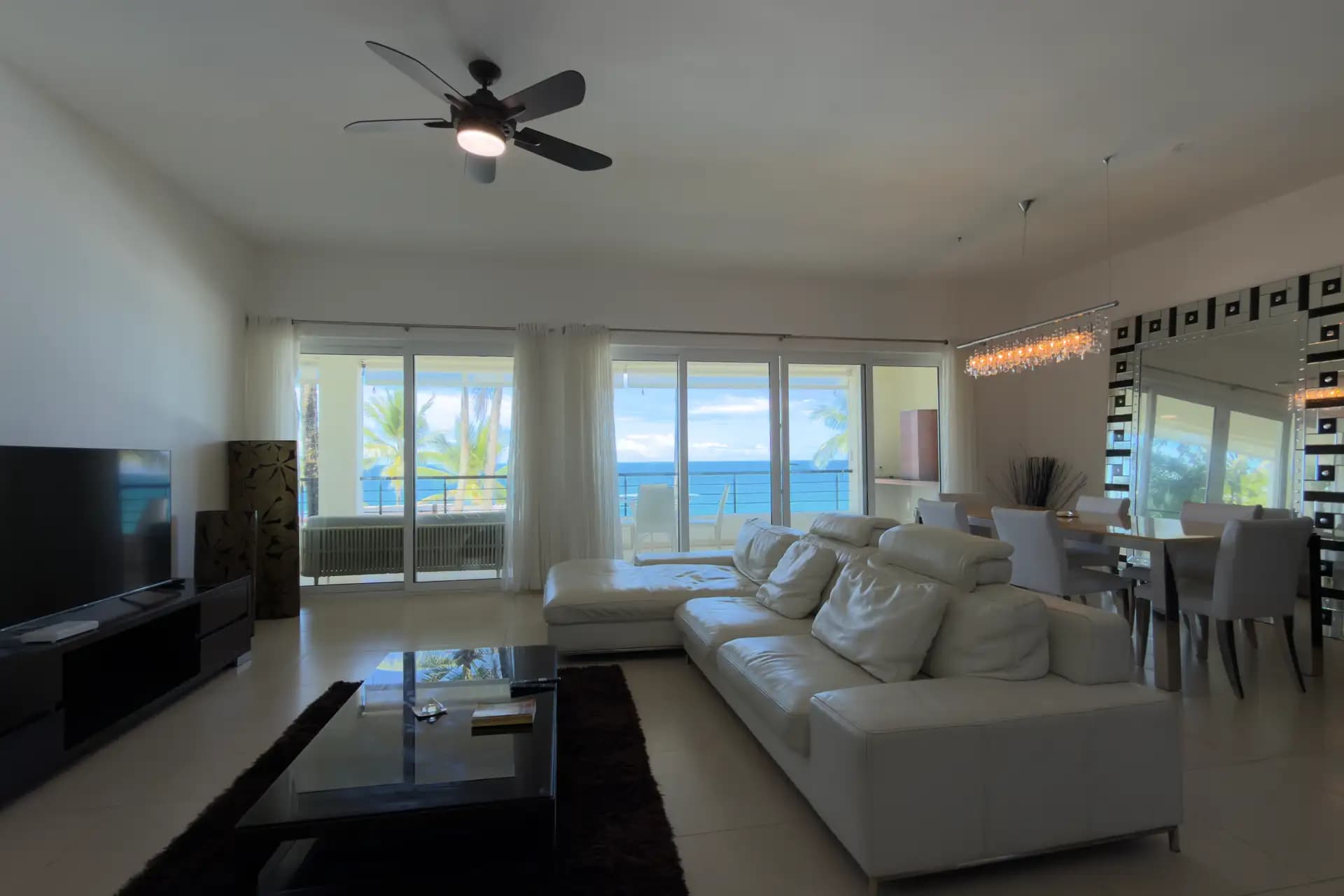 Exclusive Beachfront 3-Bedroom Apartment in Infiniti Blu Sosúa for sale, photo 8