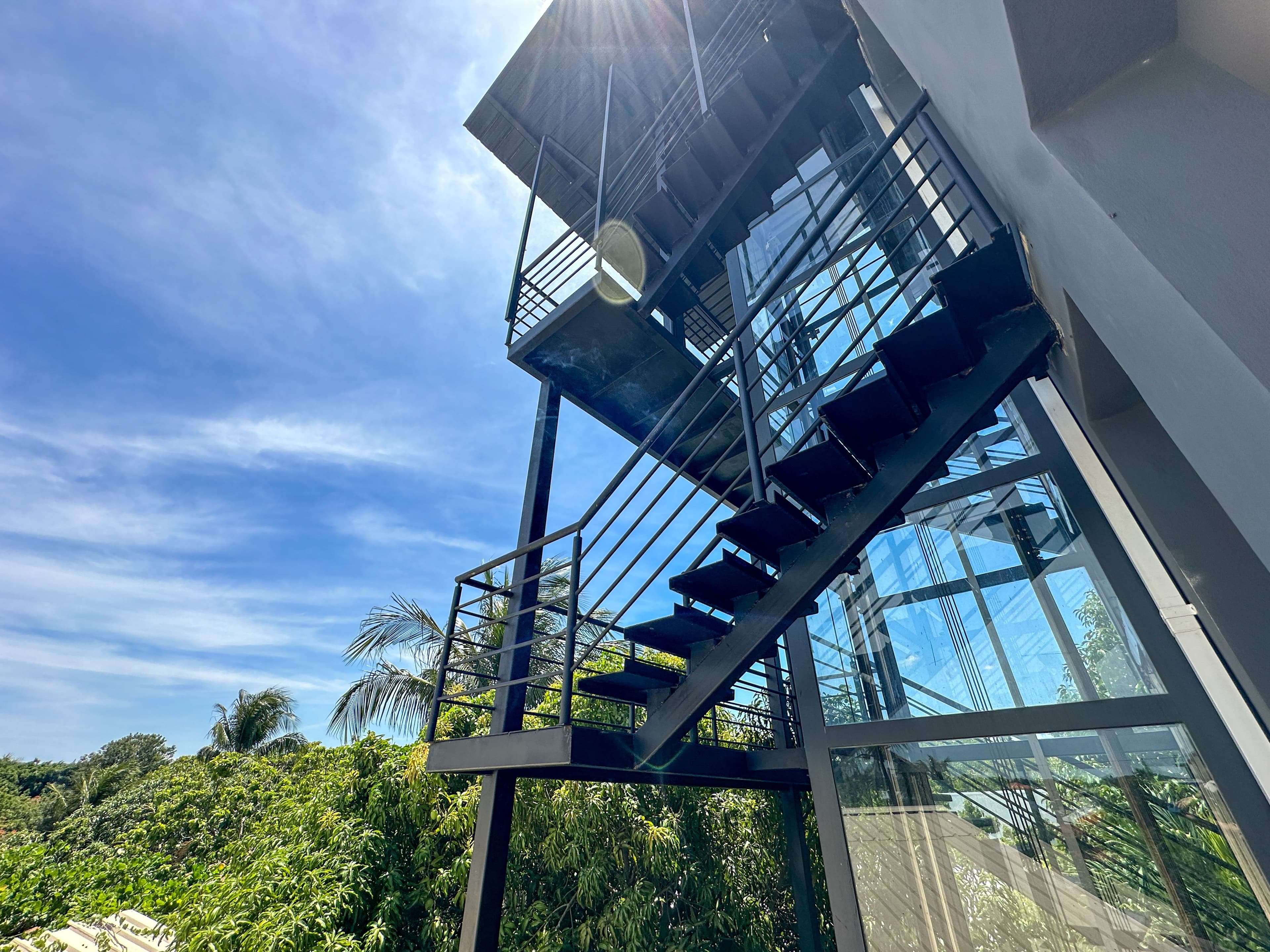 2-Bedroom Turn-Key Condo at Rizz Suites - Sosúa — Staircase