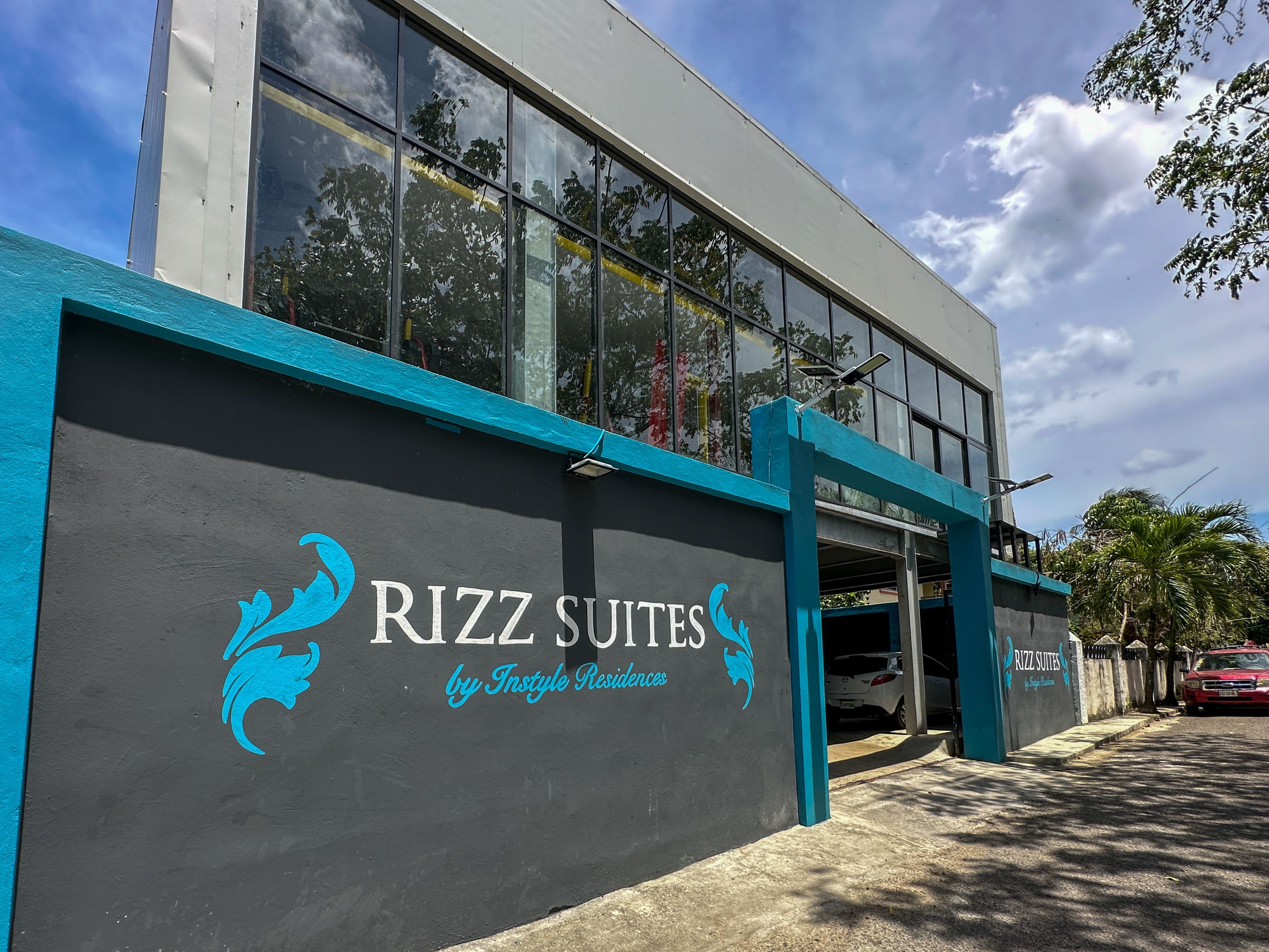 2-Bedroom Turn-Key Condo at Rizz Suites - Sosúa — Exterior