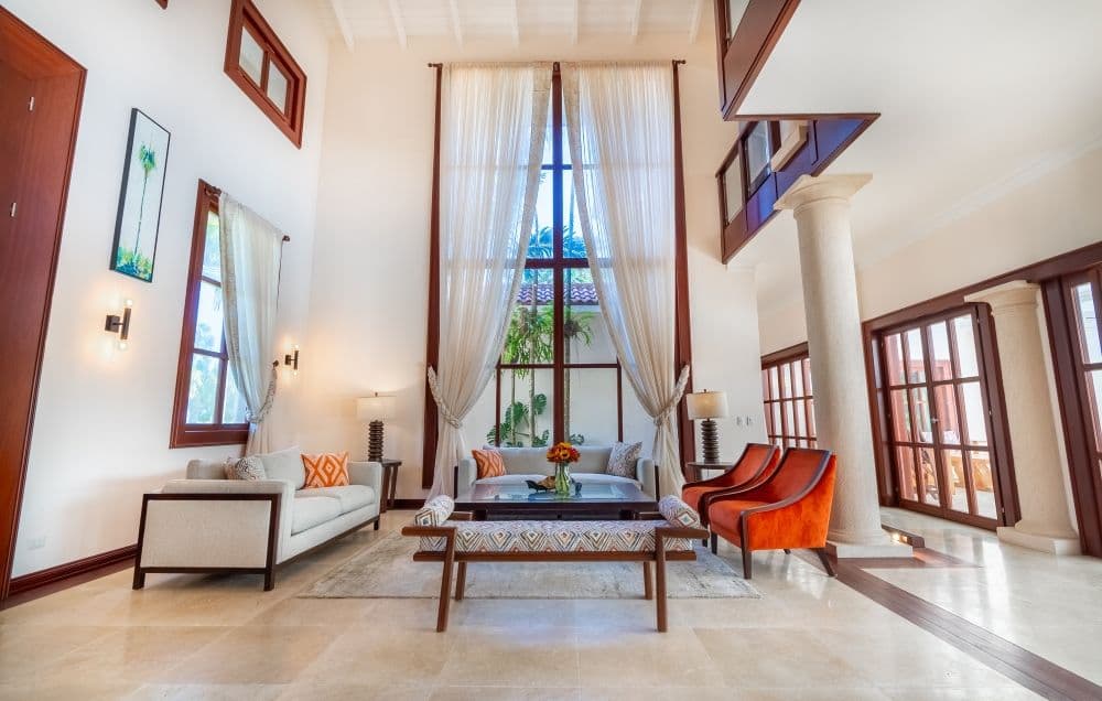7-Bedroom Villa with Saltwater Pool in Sea Horse Ranch, Cabarete — Living room
