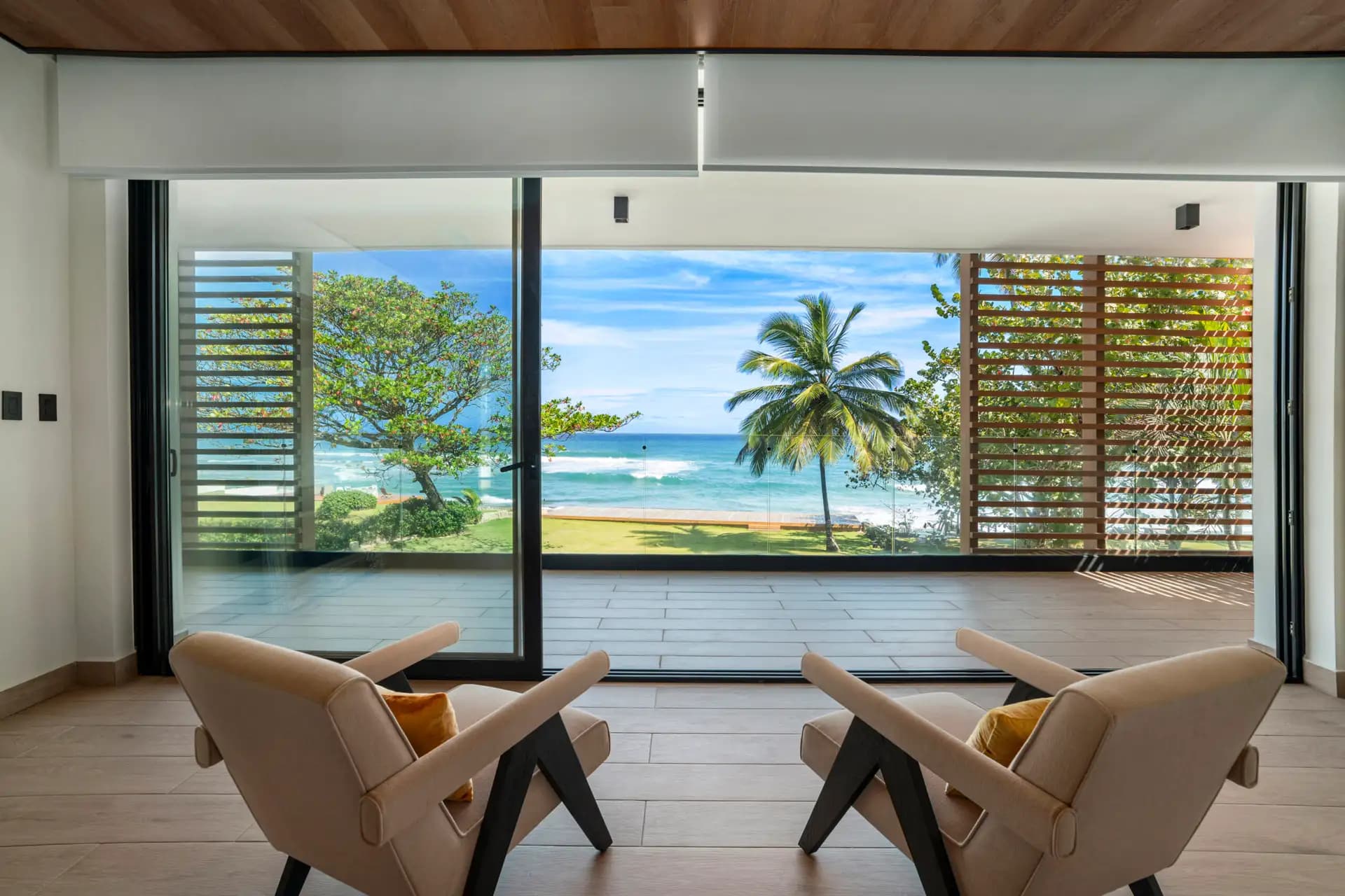 Luxusvilla mit 10 Schlafzimmern direkt am Strand zu verkaufen in Playa Encuentro | Modernes Anwesen am Meer, Dominikanische Republik, Foto 10
