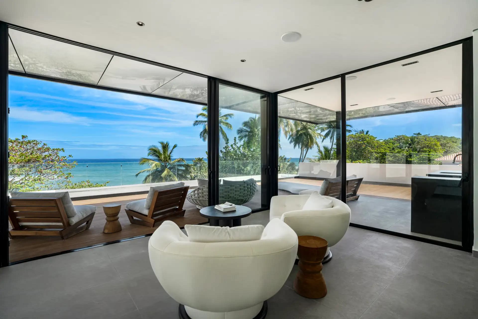 Luxusvilla mit 10 Schlafzimmern direkt am Strand zu verkaufen in Playa Encuentro | Modernes Anwesen am Meer, Dominikanische Republik, Foto 15