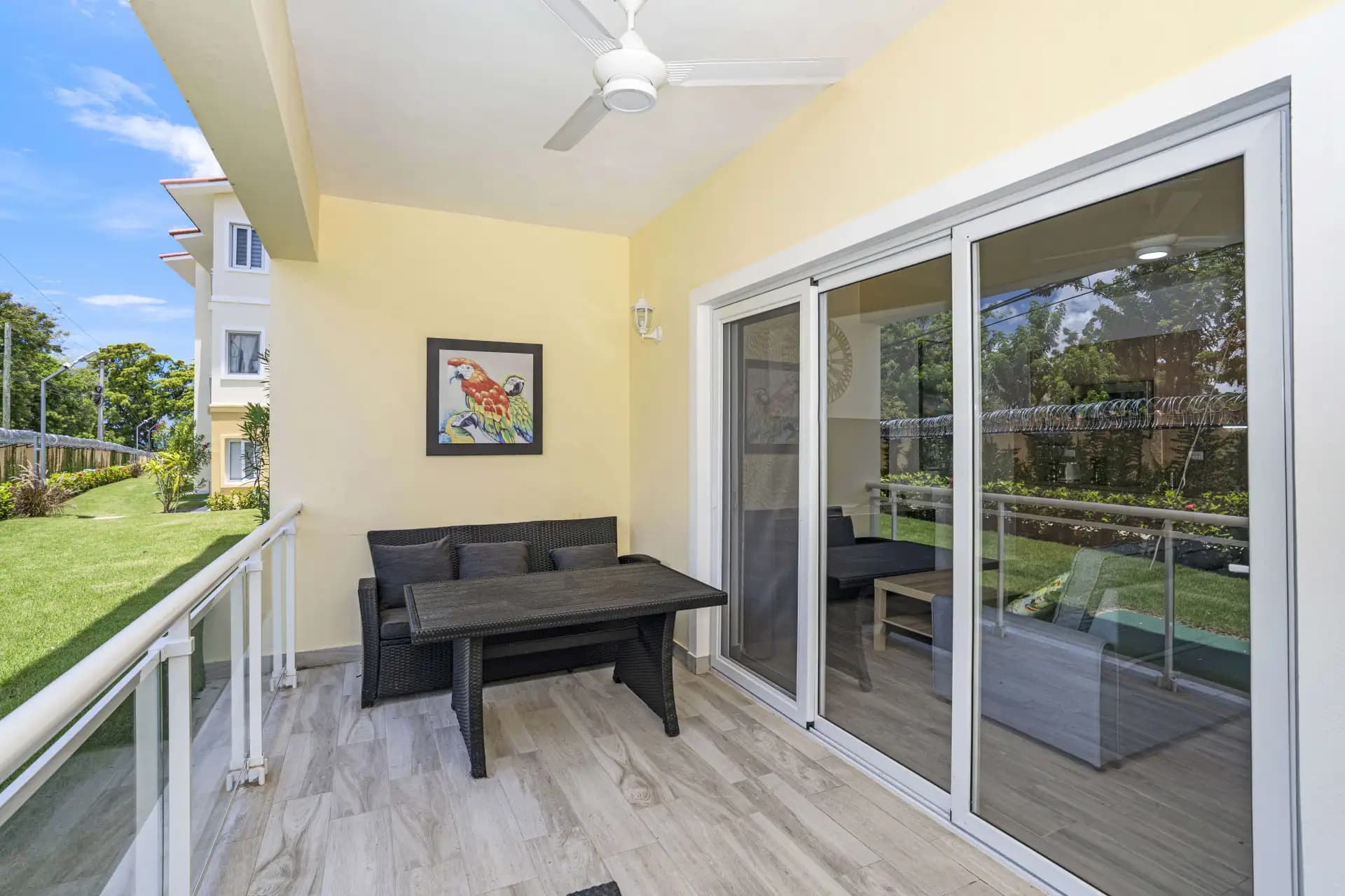 Appartement moderne d’une chambre à Hispaniola Residencial – Hillside Condos avec piscine et emplacement de choix, photo 5