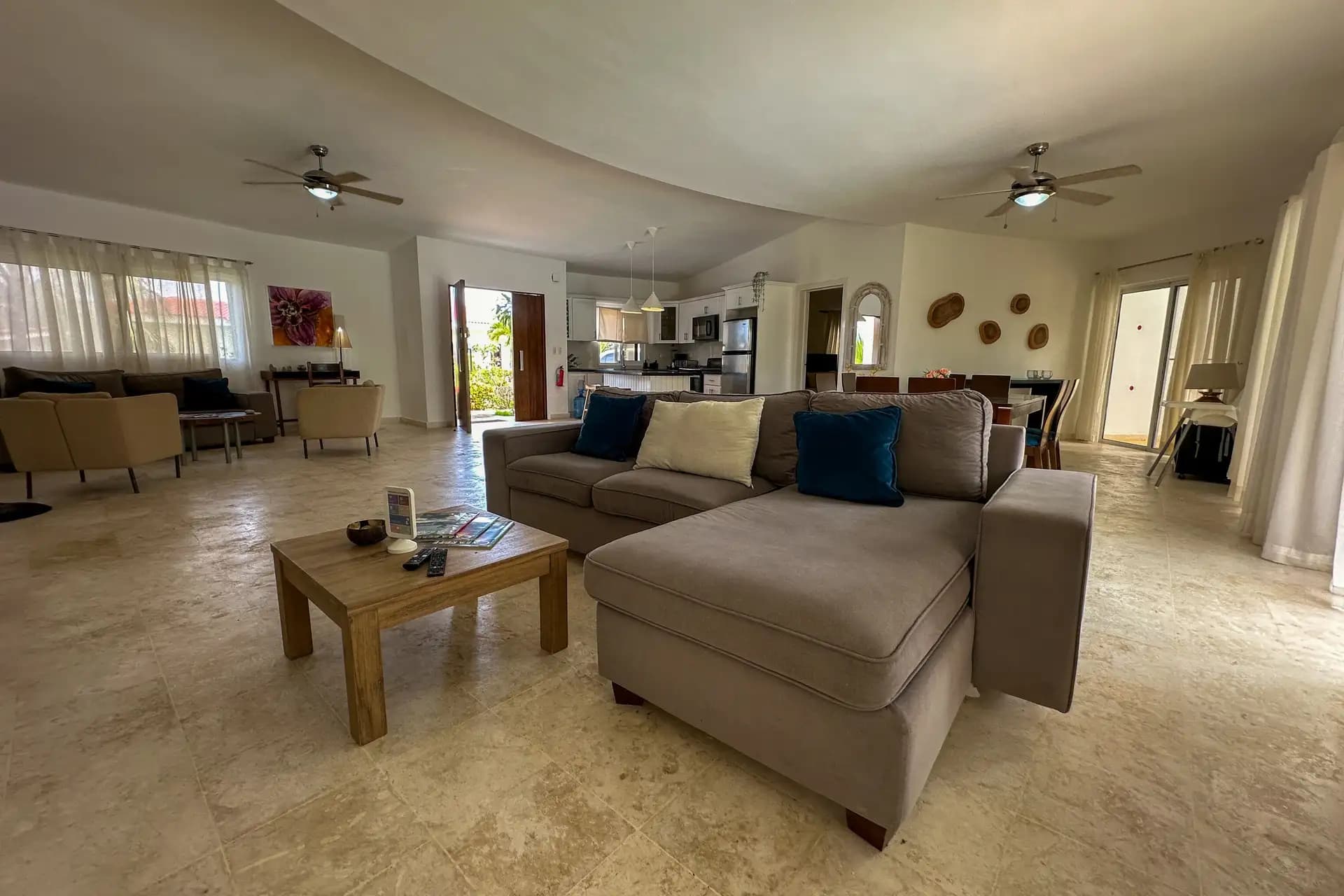 Villa mit 4 Schlafzimmern zu verkaufen in Casa Linda, Sosúa | Geschlossene Wohnanlage | Airbnb-Investition, Foto 3