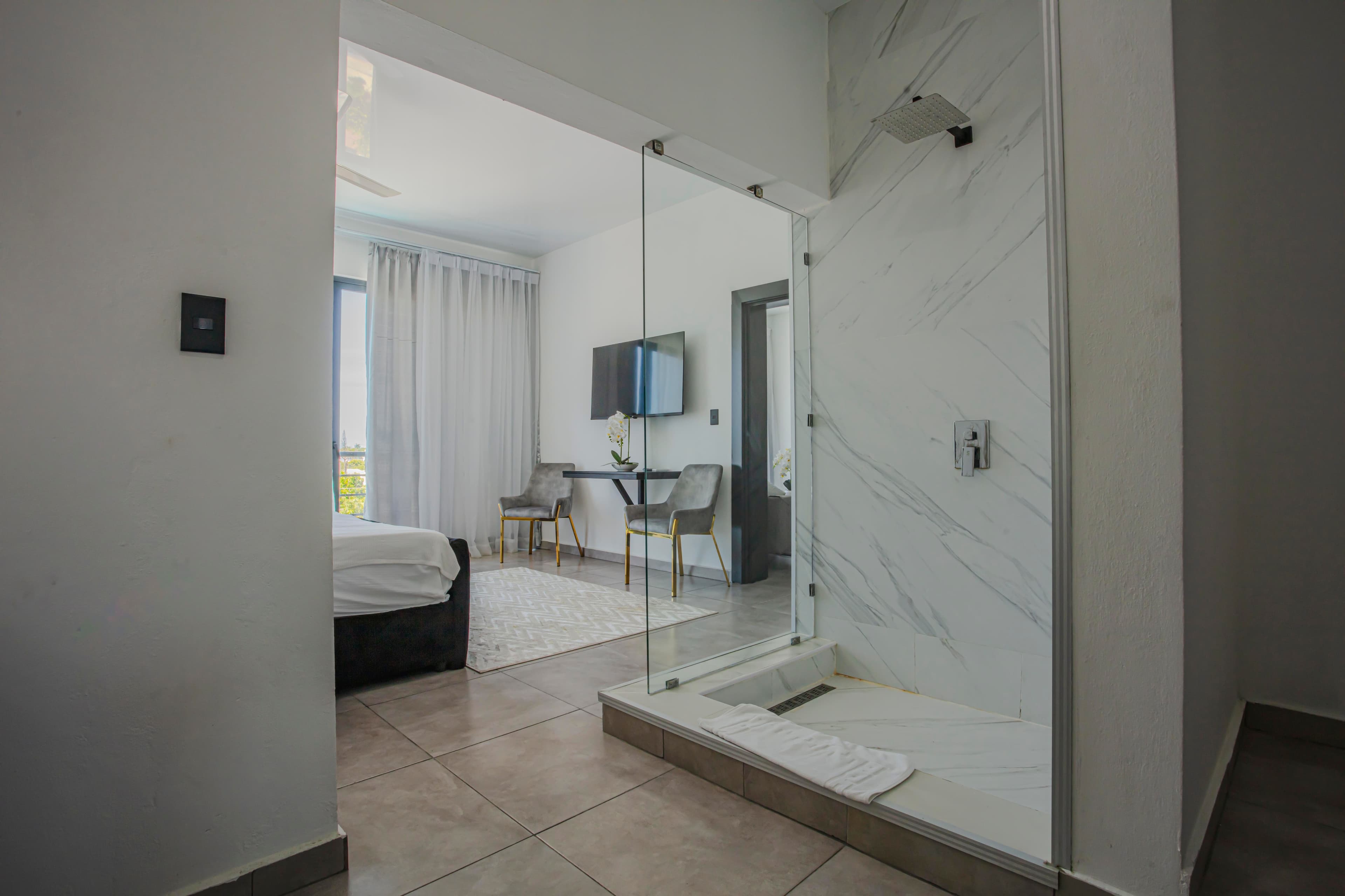 2-Bedroom Turn-Key Condo at Rizz Suites - Sosúa — Bathroom