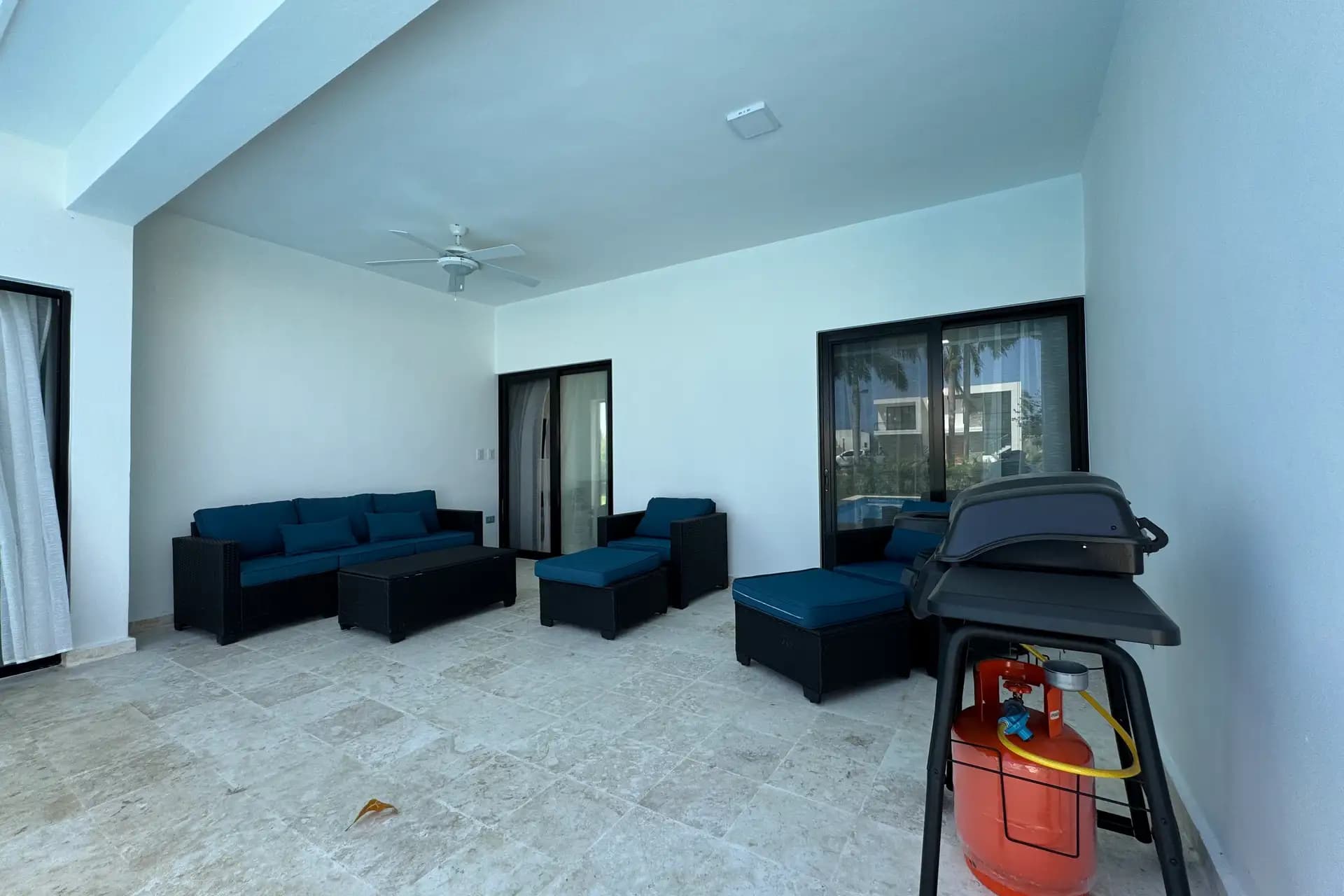 Villa moderna de lujo de 3 habitaciones con piscina privada en venta en Sosúa Ocean Village, foto 12