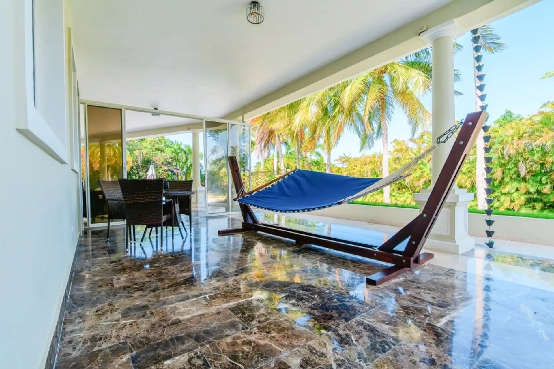 Villa Soleil – Élégant domaine de 5 chambres à Sea Horse Ranch sur un double terrain, photo 11