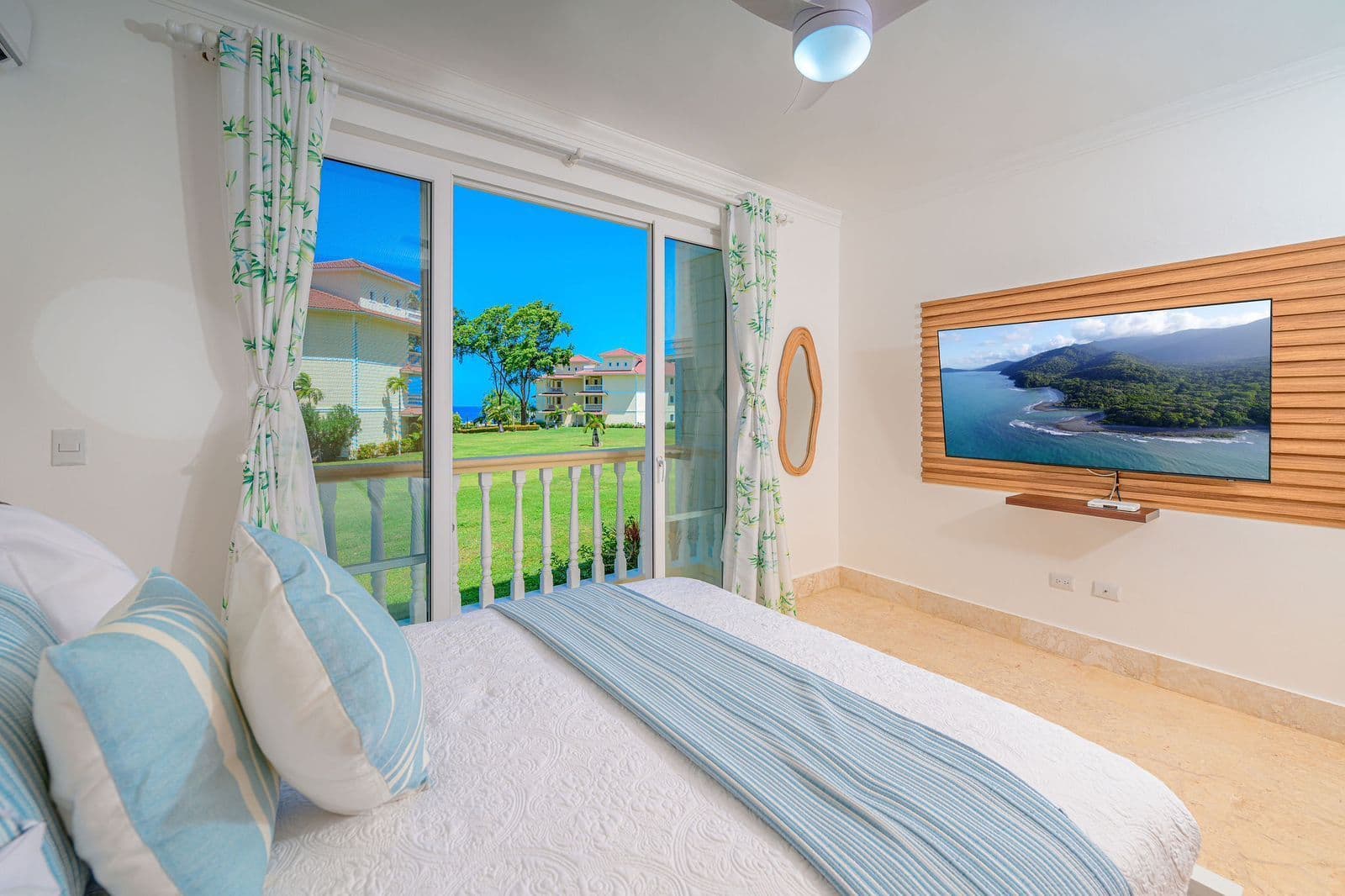 2-Bedroom Ocean-View Apartment at Hispaniola Beach, Sosúa — Bedroom