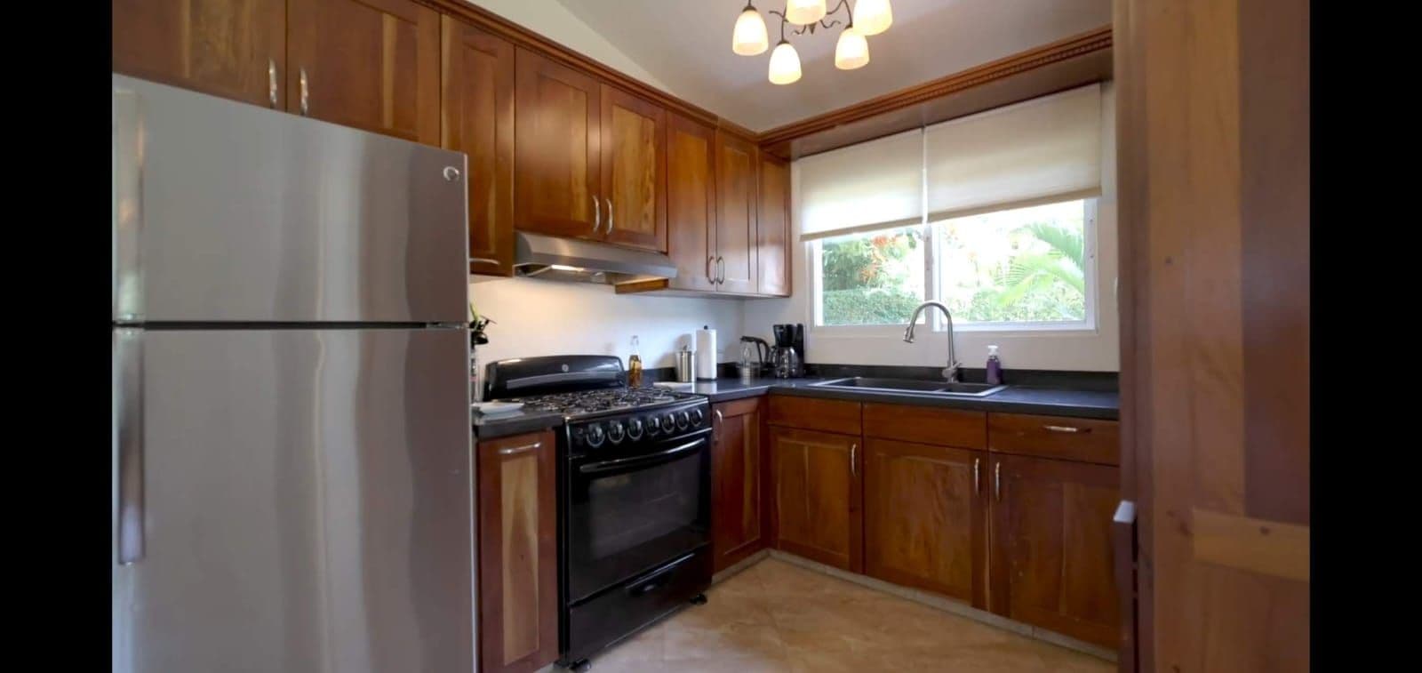 2-Bedroom Villa with Pool and Large Garden in Casa Linda, Sosúa — Kitchen