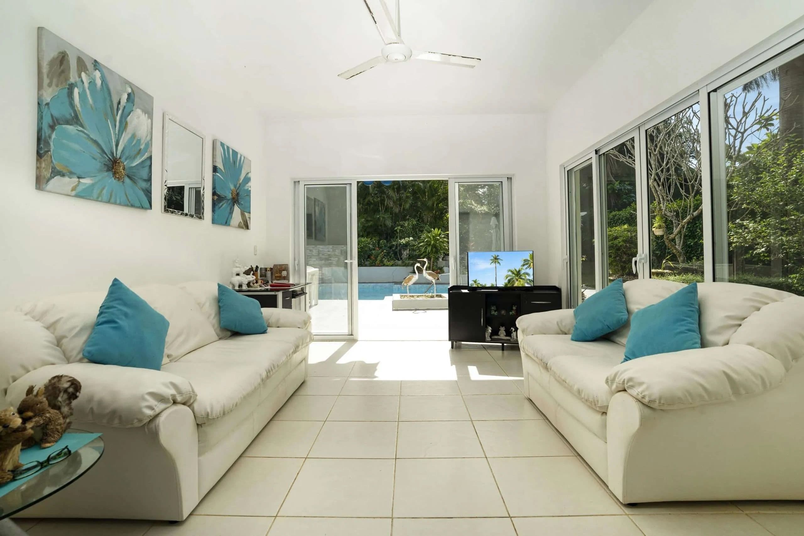2-Bedroom Colibri Villa with Private Pool in Sosúa — Living room