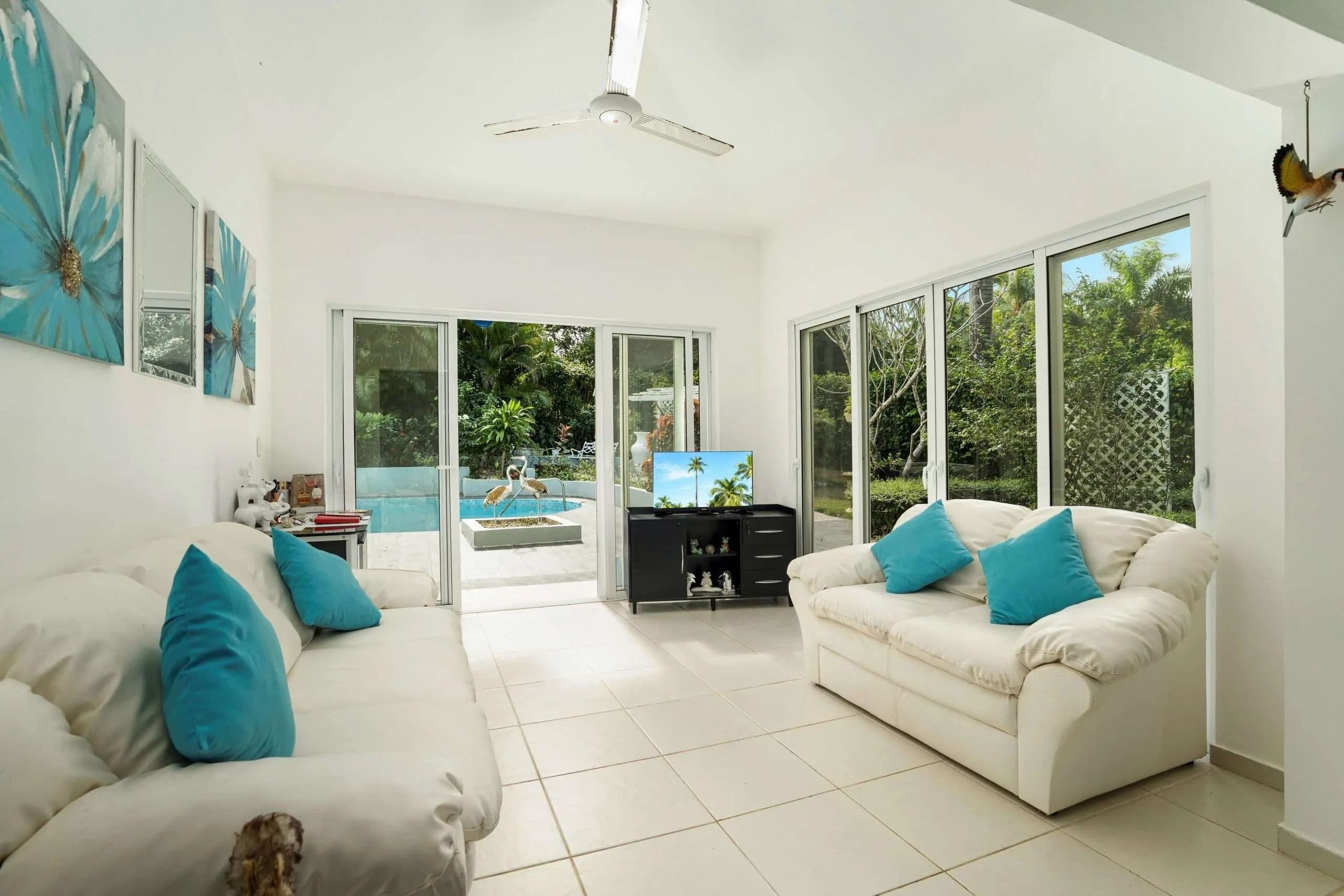 2-Bedroom Colibri Villa with Private Pool in Sosúa — Living room