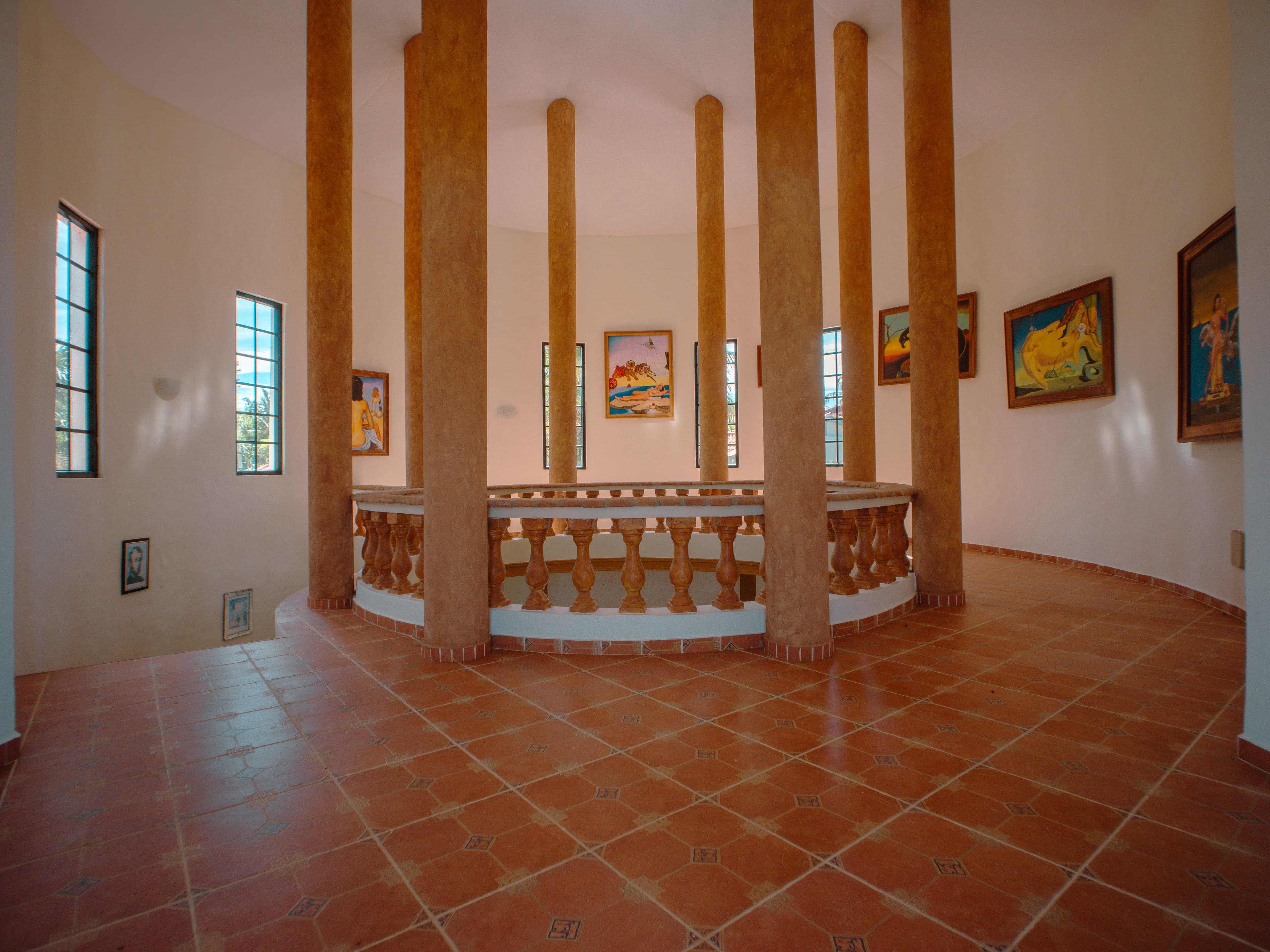 5-Bedroom Solar-Powered Villa with 20,000-Gallon Pool in Sosúa — Staircase