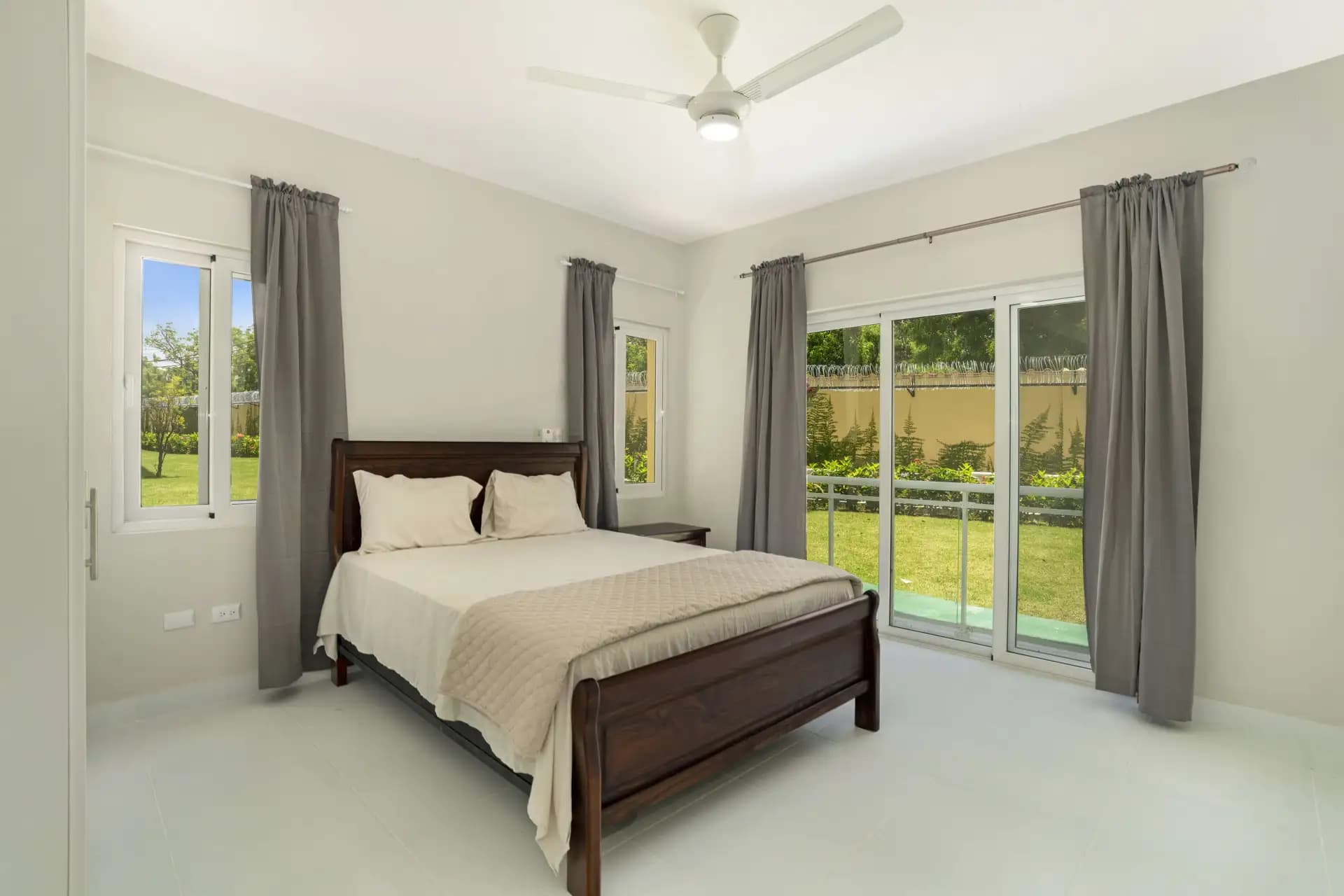 شقة من غرفتي نوم في الطابق الأرضي في Hispaniola Hill Side Condos، Sosúa — Bedroom
