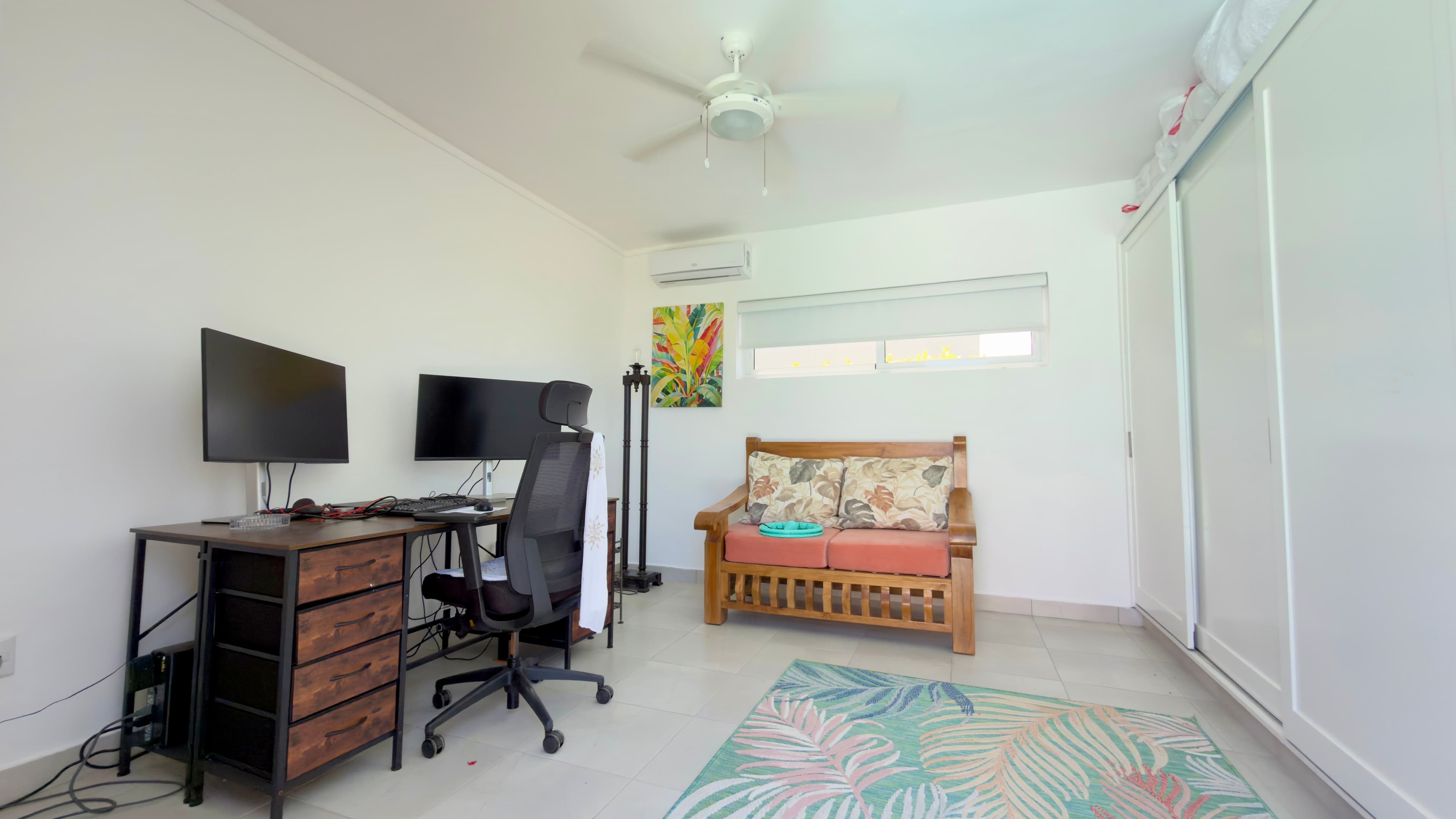 3-Bedroom Ocean View Villa with Pool in Casa Linda, Sosúa — Arbeitszimmer