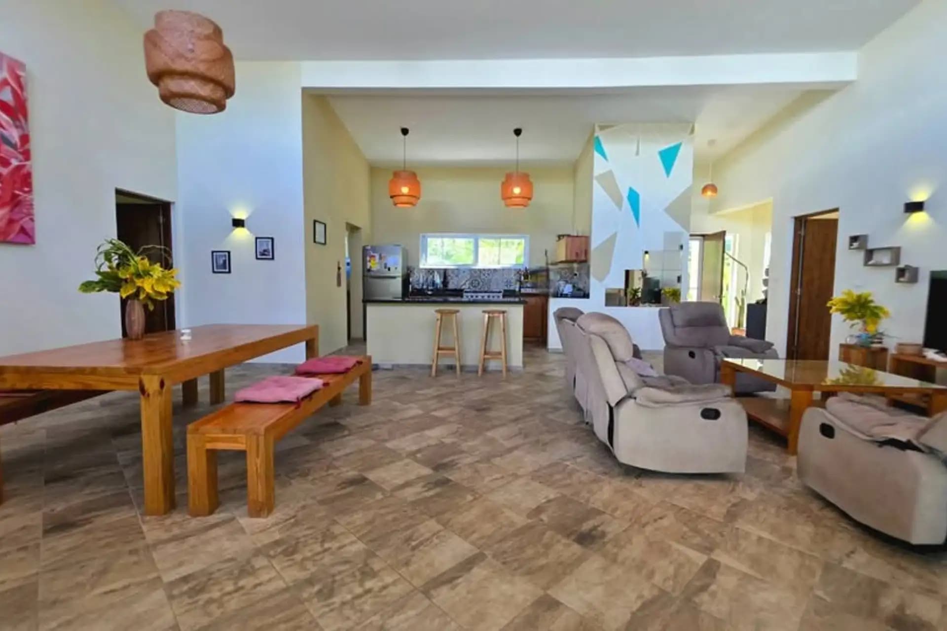 3-Bedroom Villa on a 1,071 m² Lot in Perla Marina, Cabarete — Open living & dining area