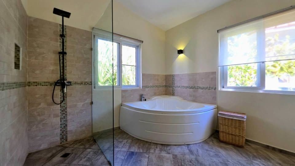 3-Bedroom Villa on a 1,071 m² Lot in Perla Marina, Cabarete — Bathroom
