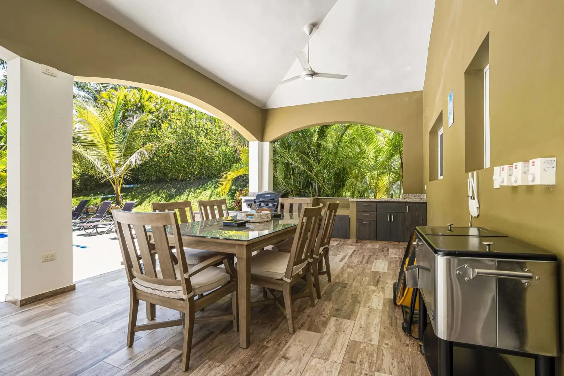 4-Bedroom Lotus Model Villa with Private Pool in Sosúa — Terrace
