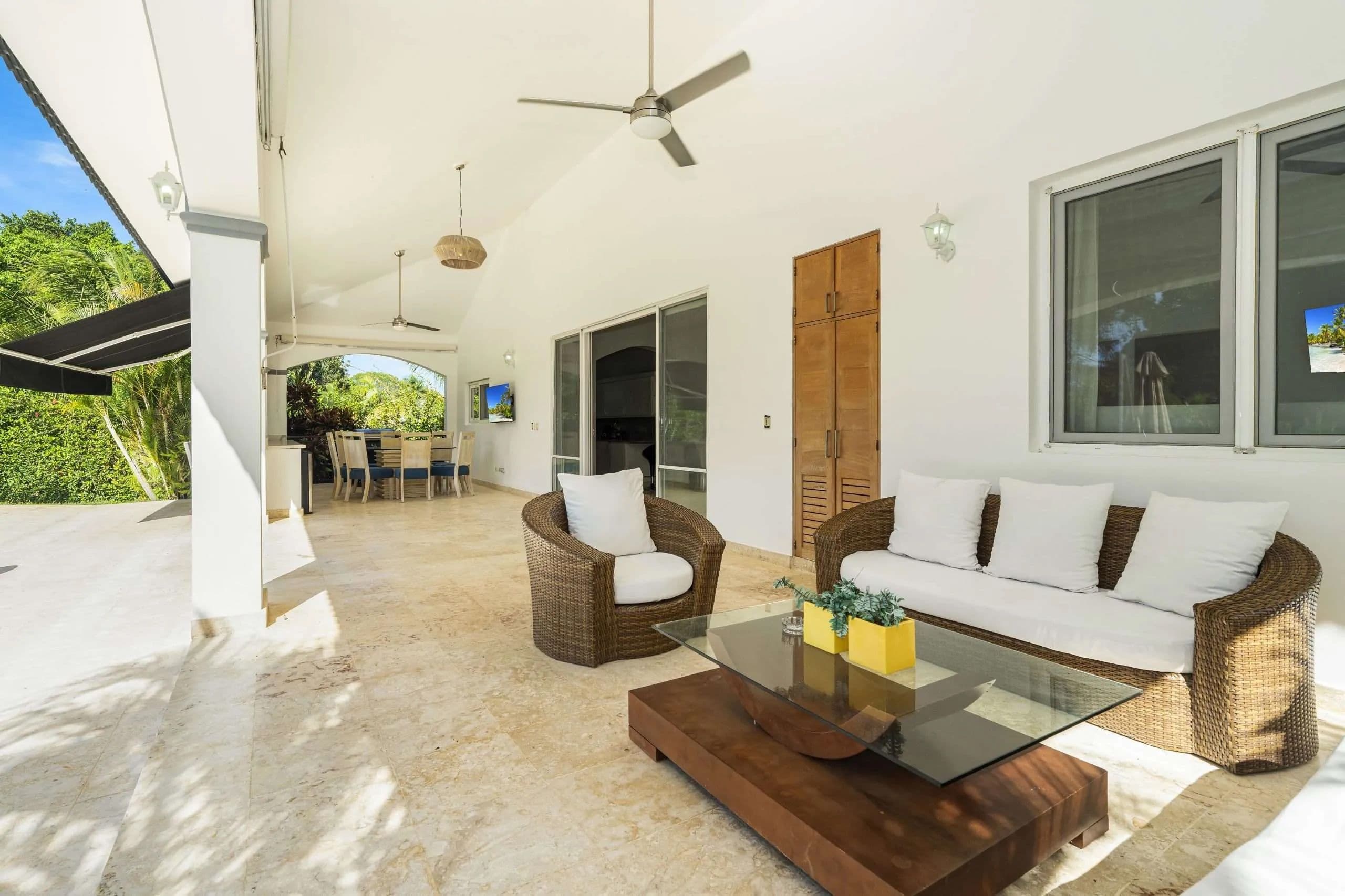 4-Bedroom Furnished Villa with Private Pool in Sosúa — Terrace