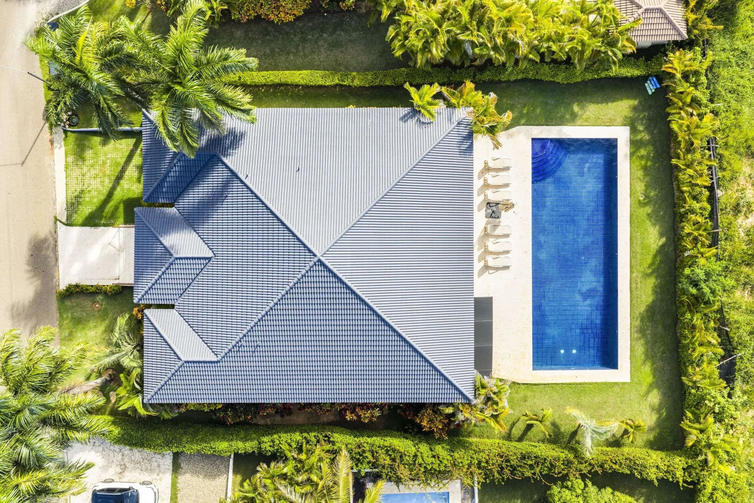 4-Bedroom Furnished Villa with Private Pool in Sosúa — Exterior