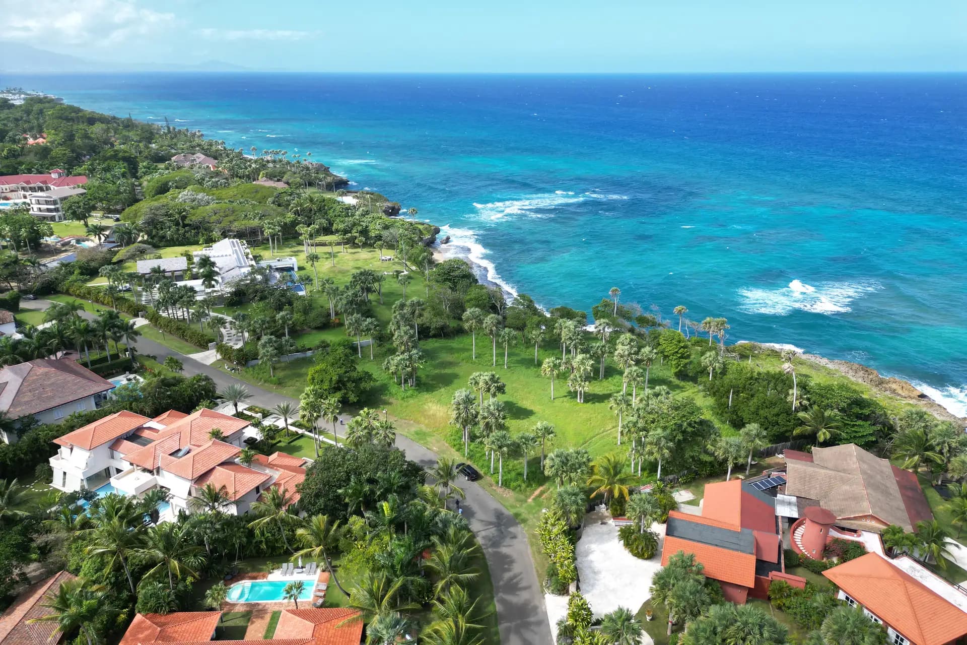 8,456 m² Oceanfront Cliff-Front Lot in Sea Horse Ranch, Cabarete, Cabarete