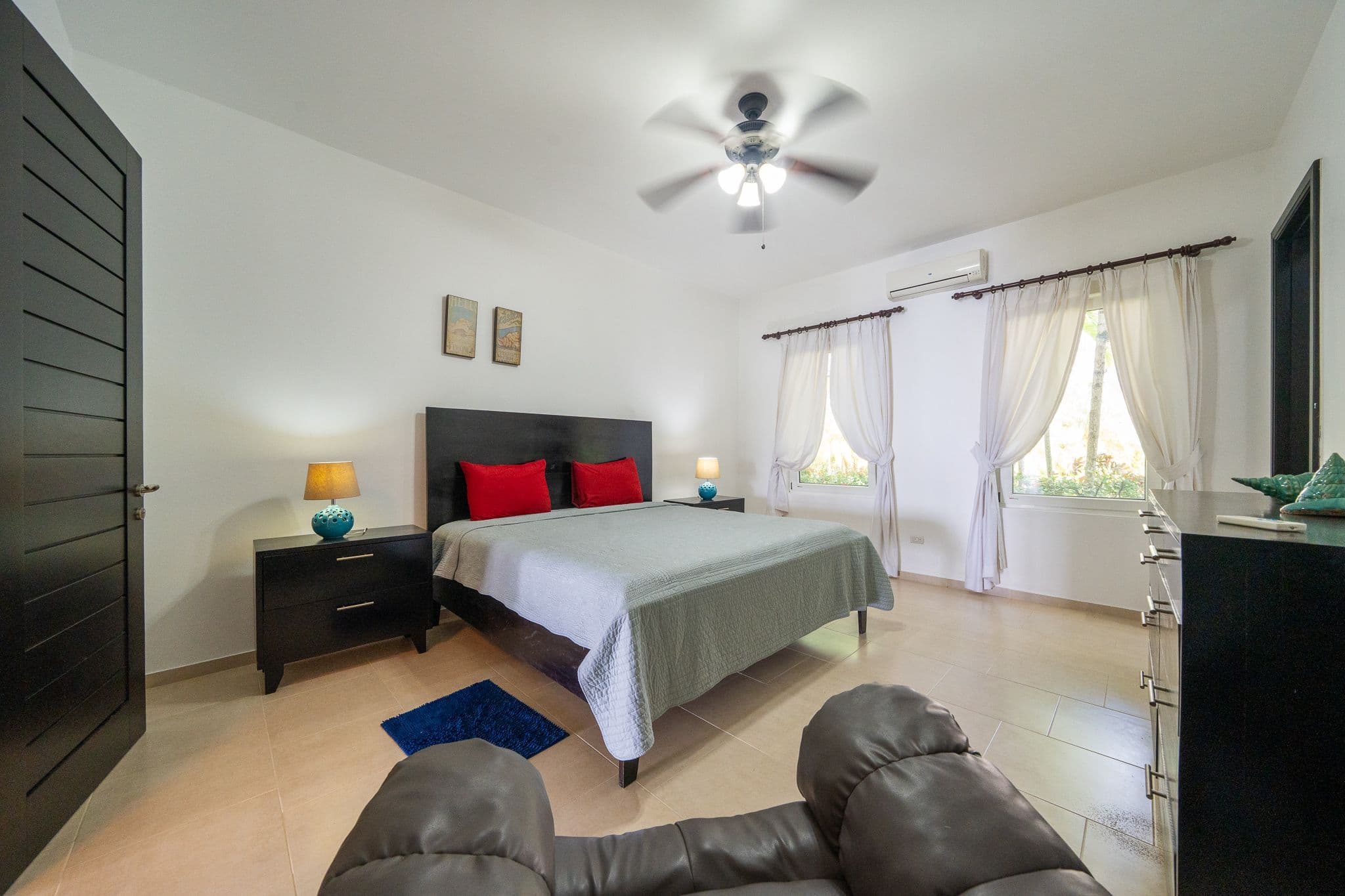 3-Bedroom Oceanfront Condo with Private Garden in Sosúa — Bedroom