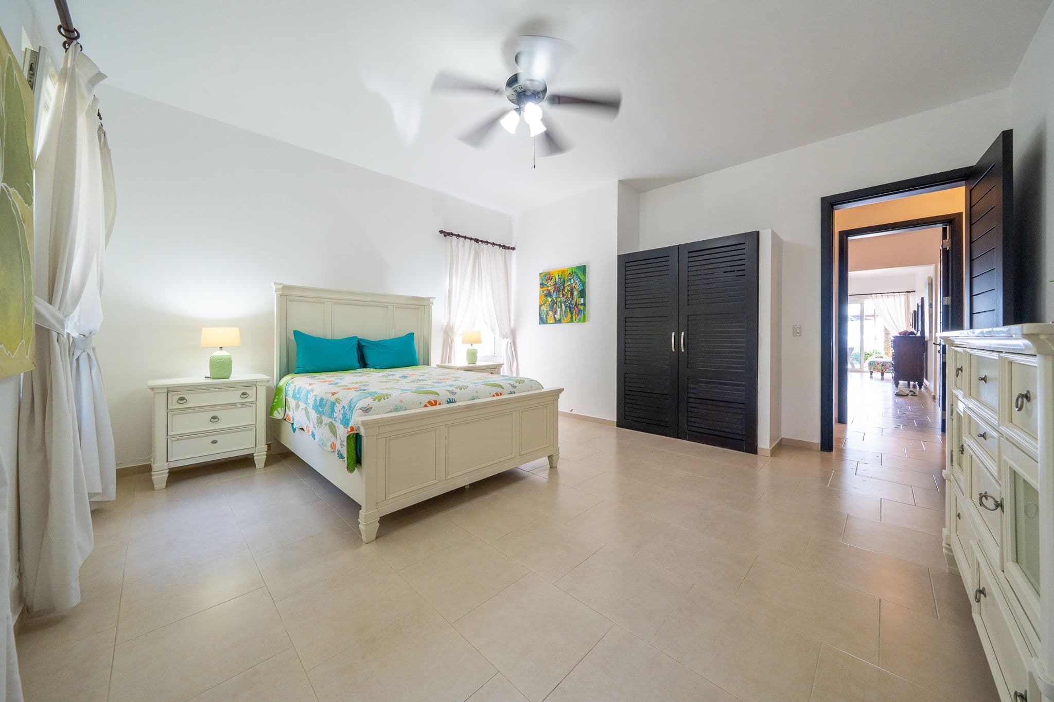 3-Bedroom Oceanfront Condo with Private Garden in Sosúa — Bedroom