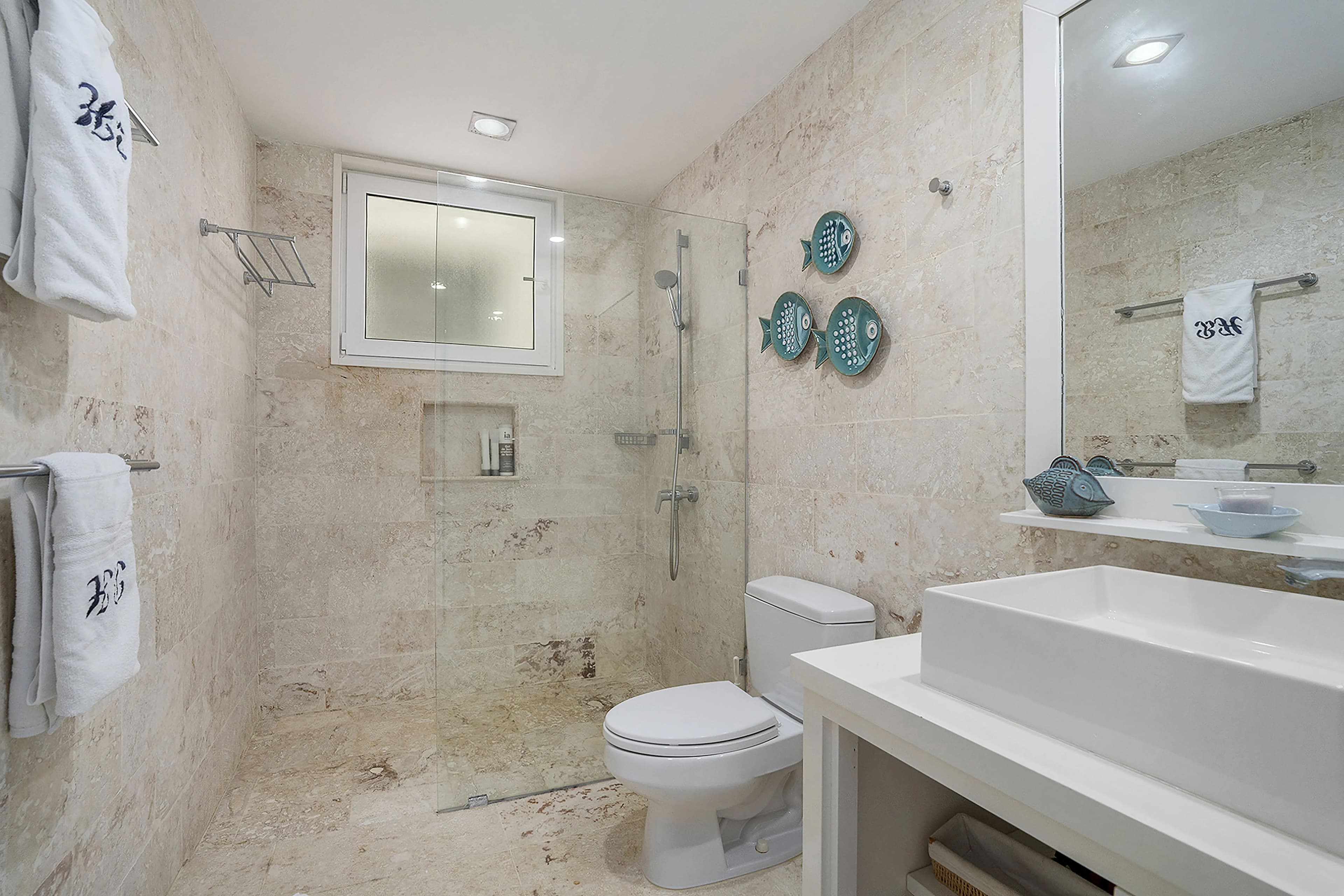 3-Bedroom Ocean View Apartment with Beach Access in Sosúa — Bathroom