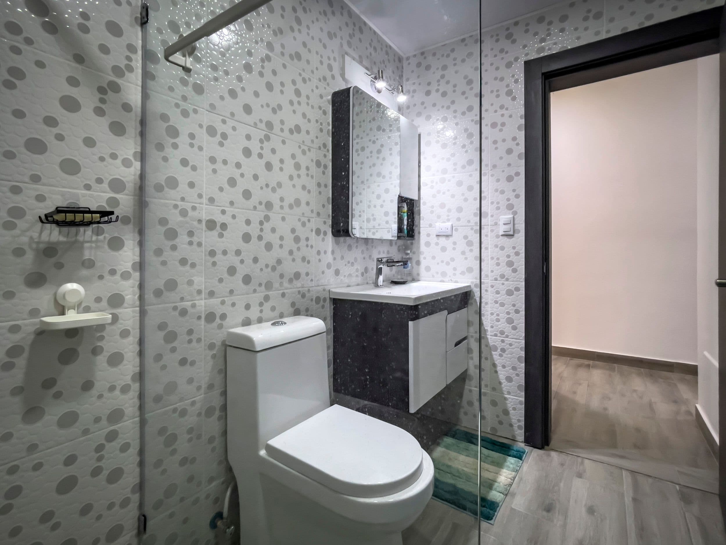 1-Bedroom Furnished Condo near Sosúa Beach in Hill Side Condos — Bathroom