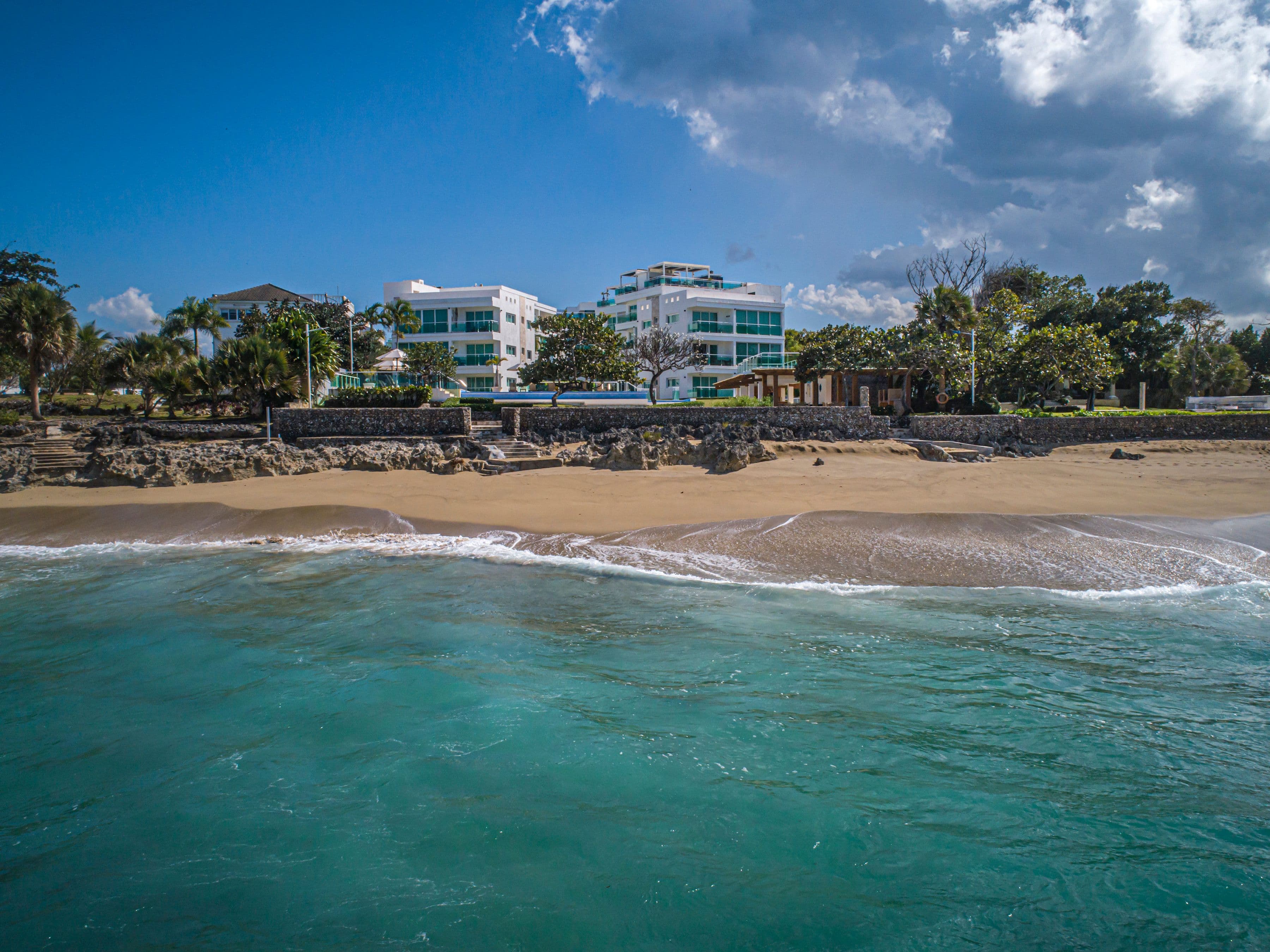 Zweigeschossiges Penthouse mit 2 Schlafzimmern und Meerblick in Playa Laguna, Sosúa — Umgebung