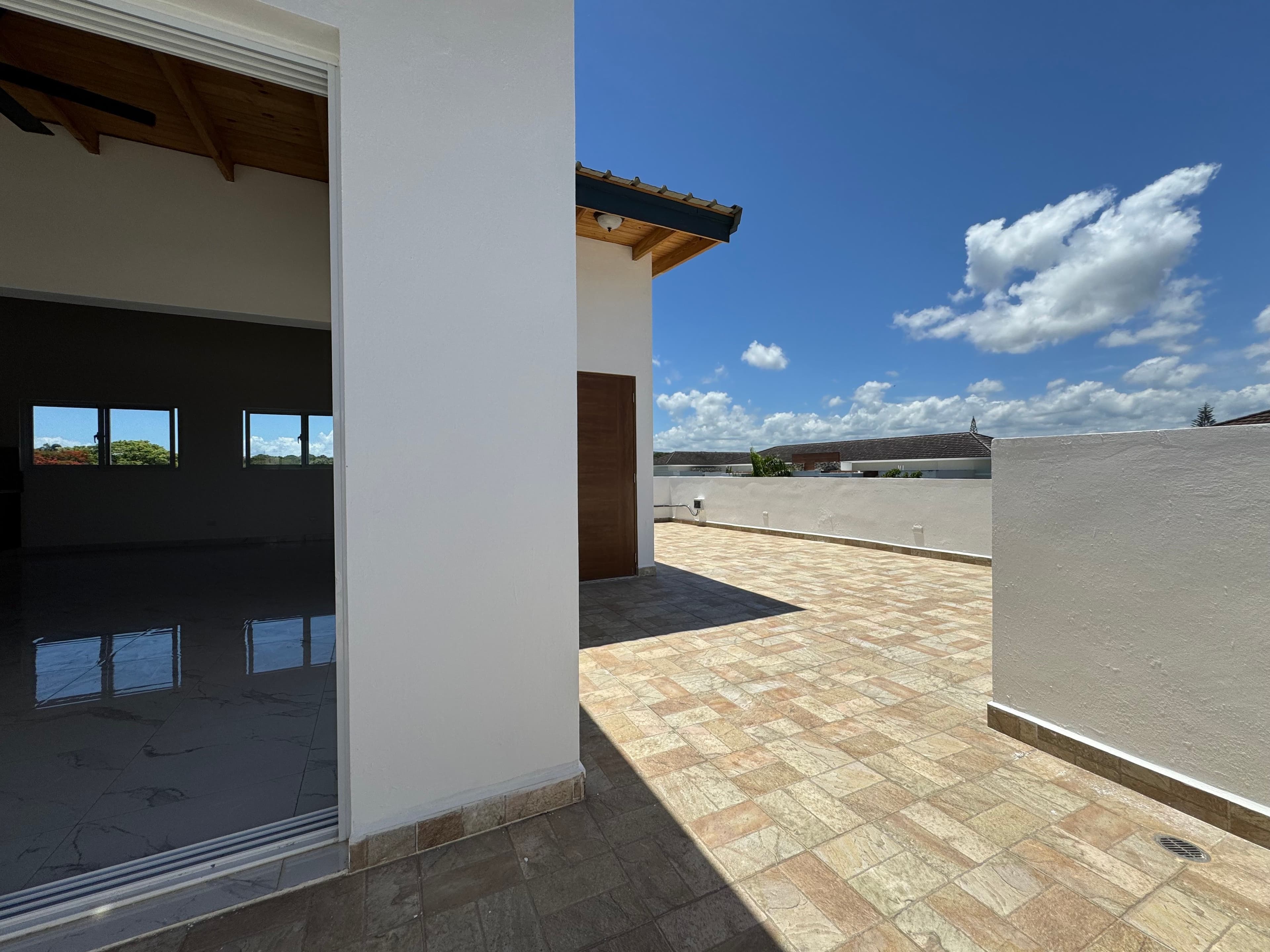 Wohnung mit 2 Schlafzimmern plus Penthouse-Studio mit Dachterrasse in Sosúa — Terrasse