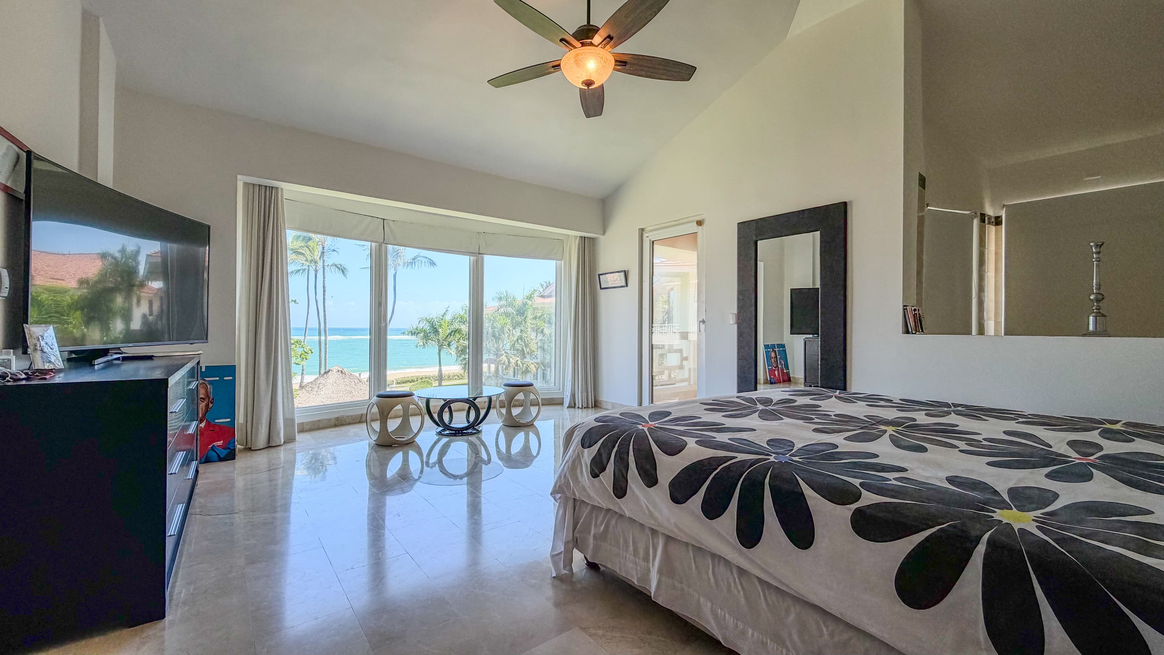 Penthouse 4 chambres en bord de plage avec terrasses face à l'océan à Cabarete — Bedroom